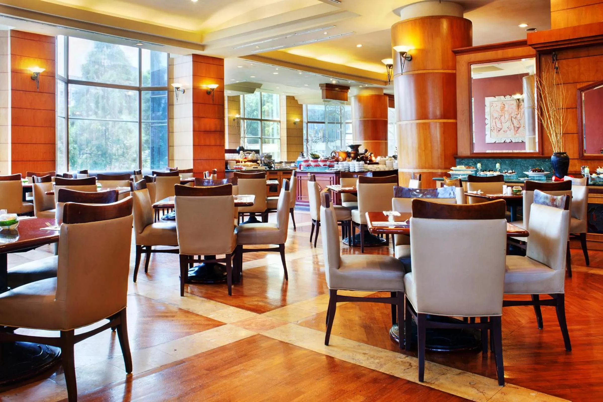 Restaurant/places to eat in Millennium Hotel Sirih Jakarta