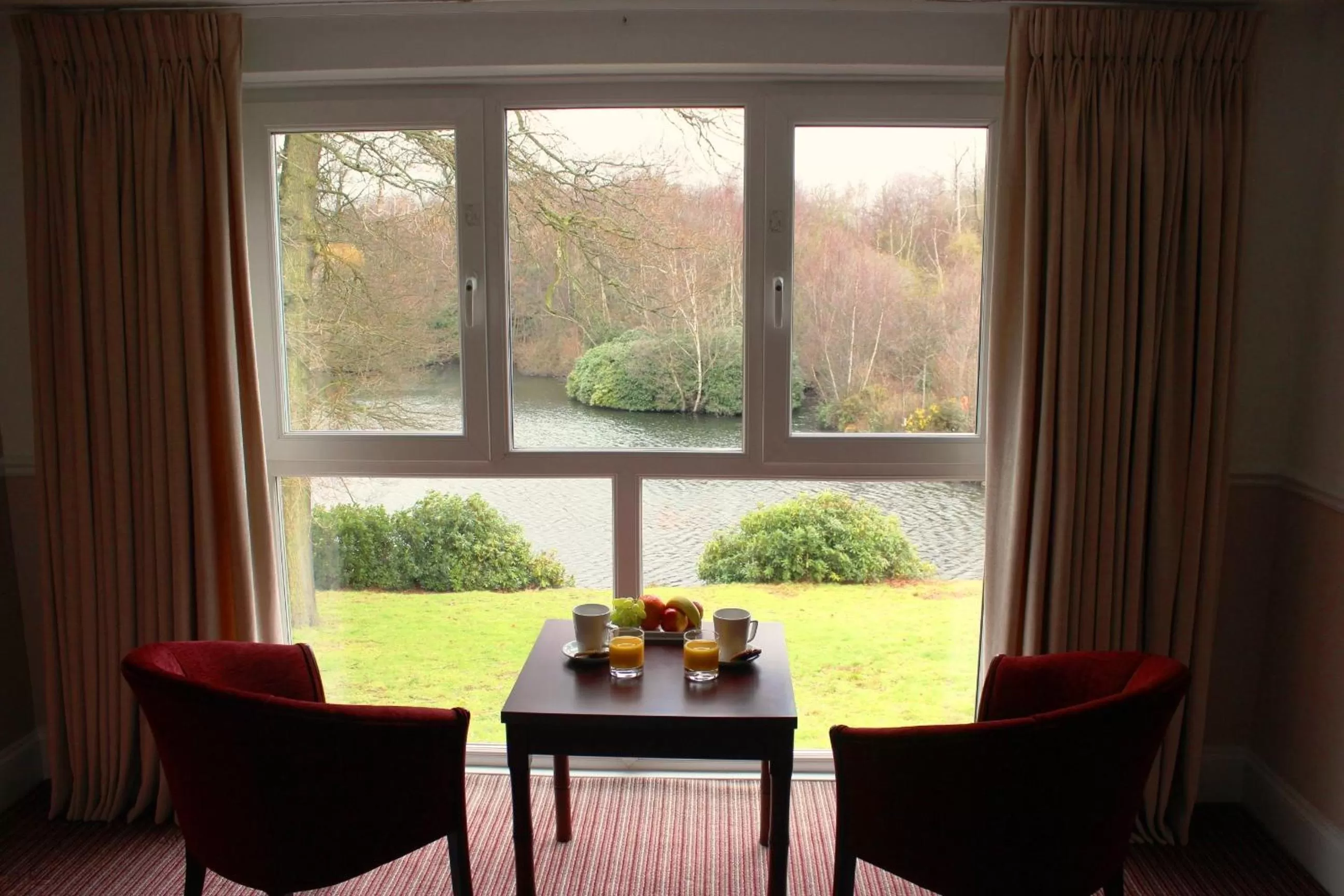 Bedroom in Inn On The Lake