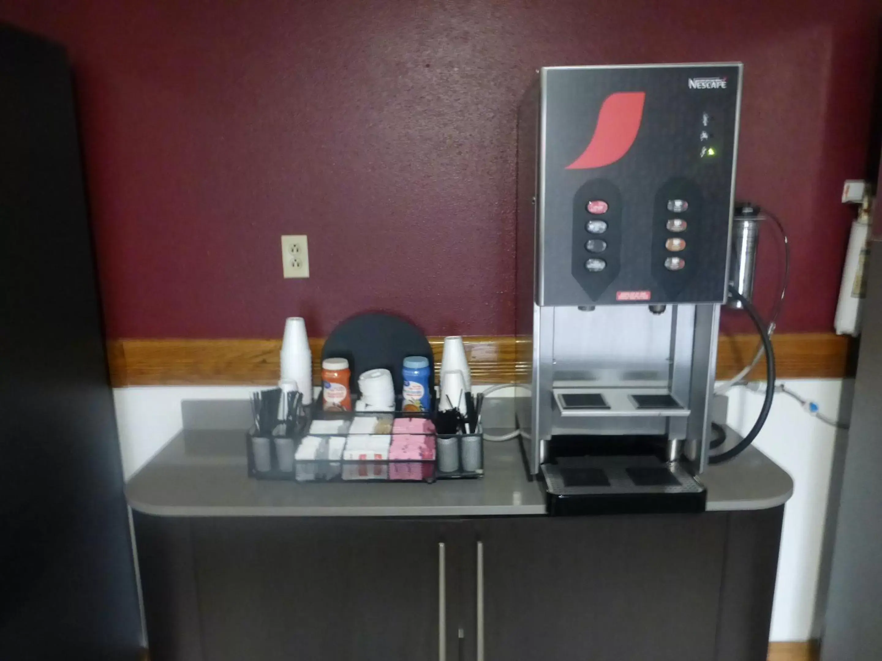 Coffee/Tea Facilities in Red Roof Inn Greencastle South - Cloverdale