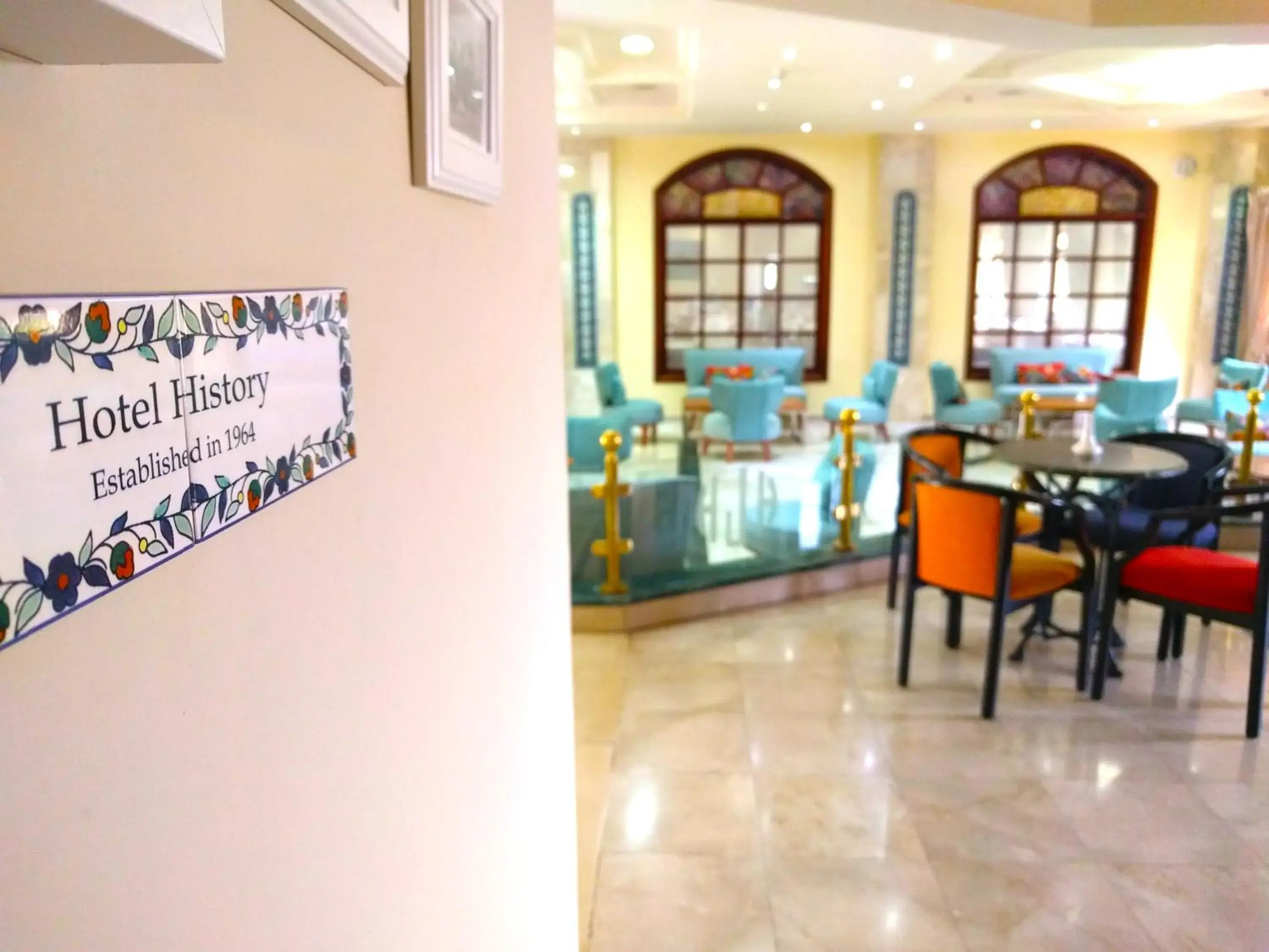 Lounge or bar, Restaurant/Places to Eat in Holy Land Hotel