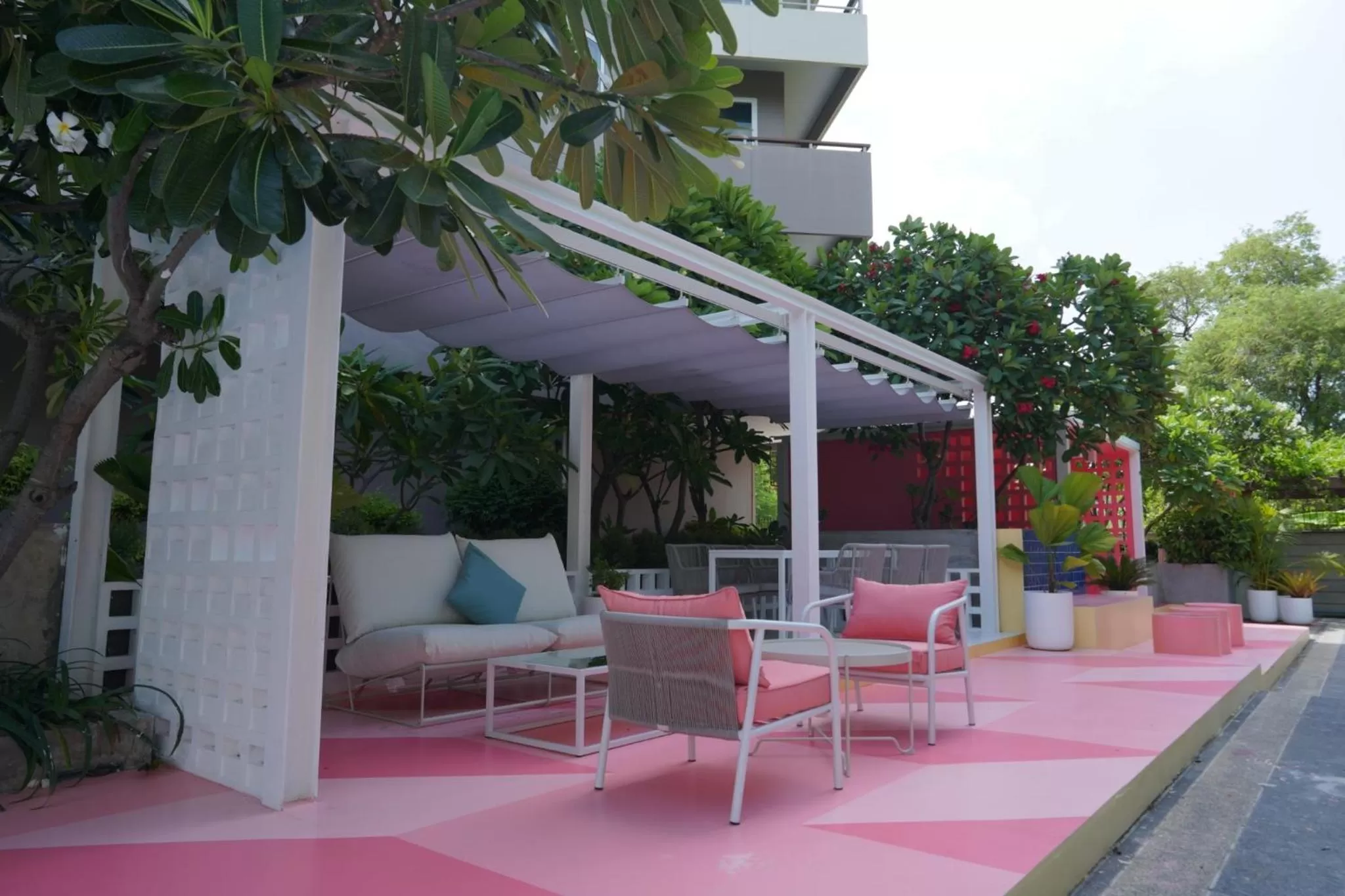 Silathip Huahin Serviced Apartment & Hotel