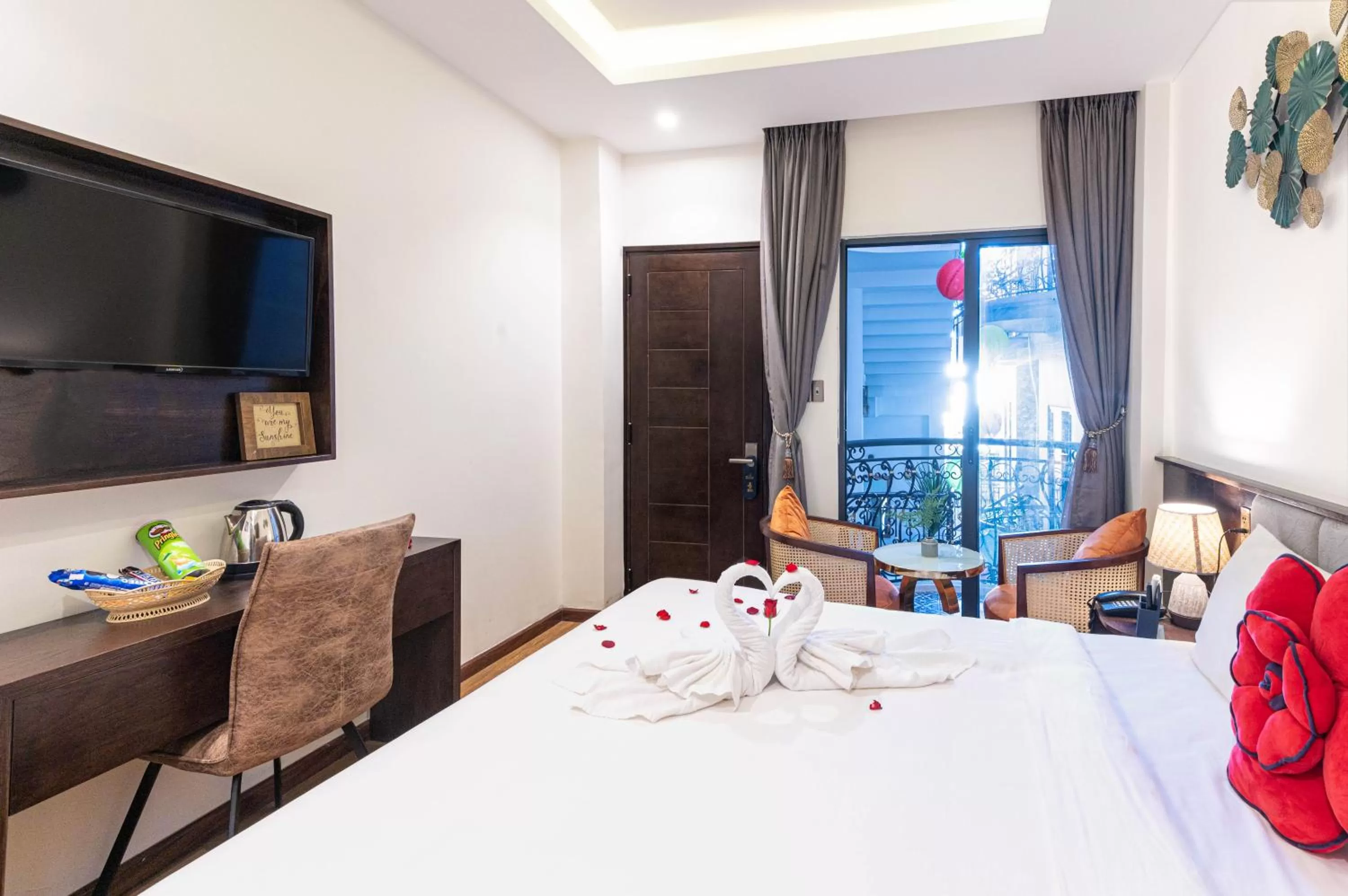 Bed in Hoang Trinh Hotel