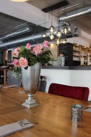 Restaurant/places to eat in Drexel`s Parkhotel am Schloss