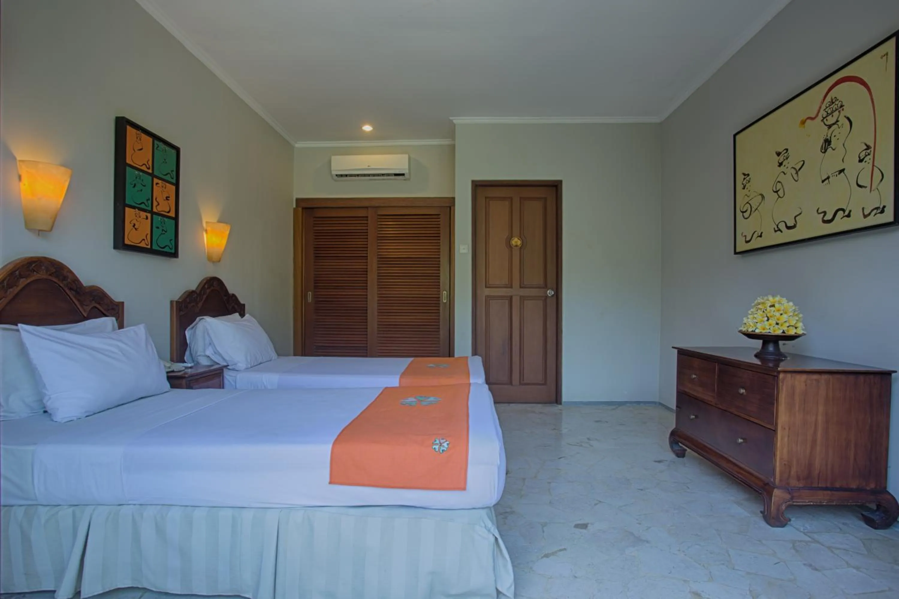 Bed in Anahata Villas and Spa Resort