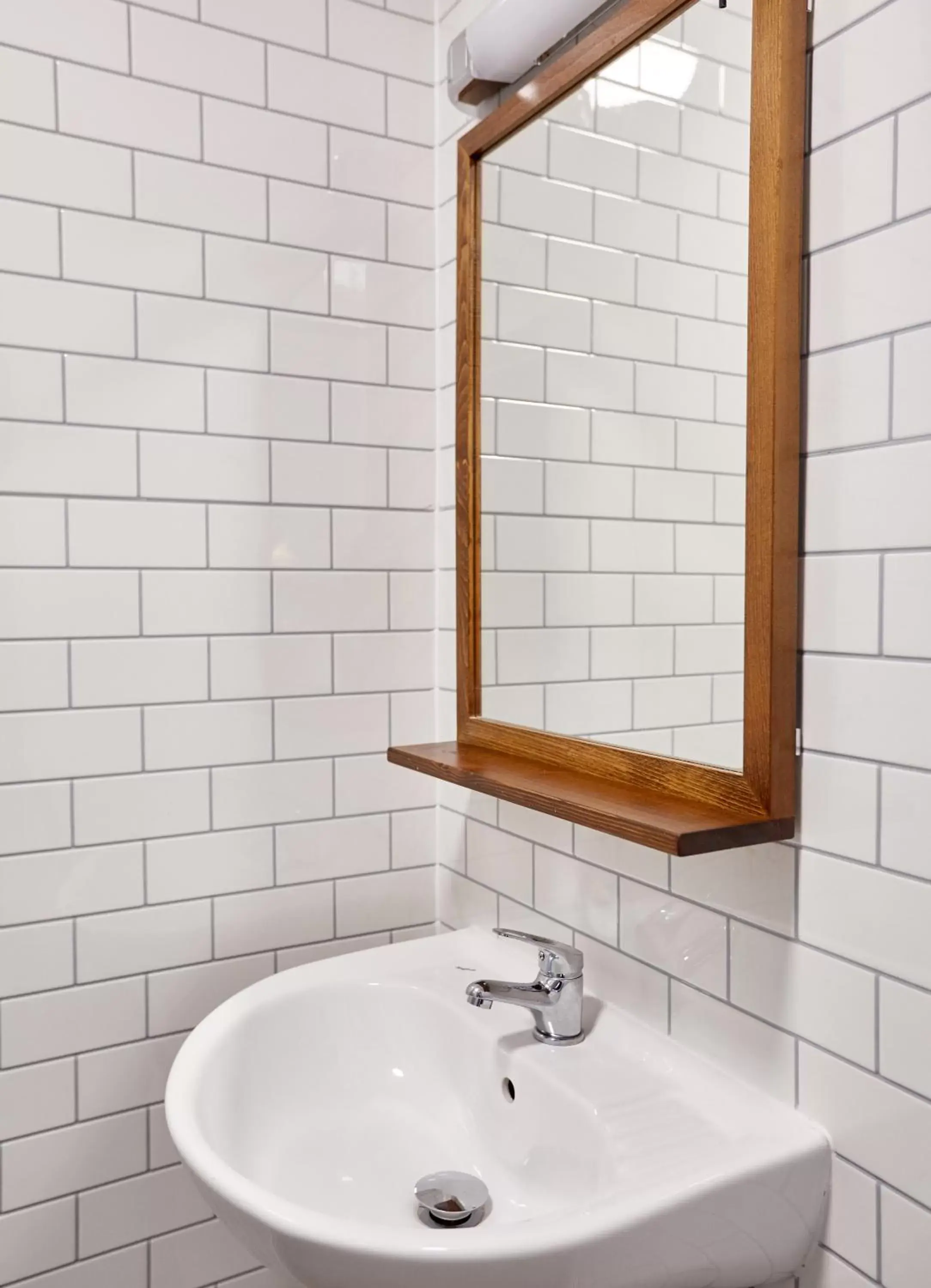 Bathroom in Chase Inn By Greene King Inns