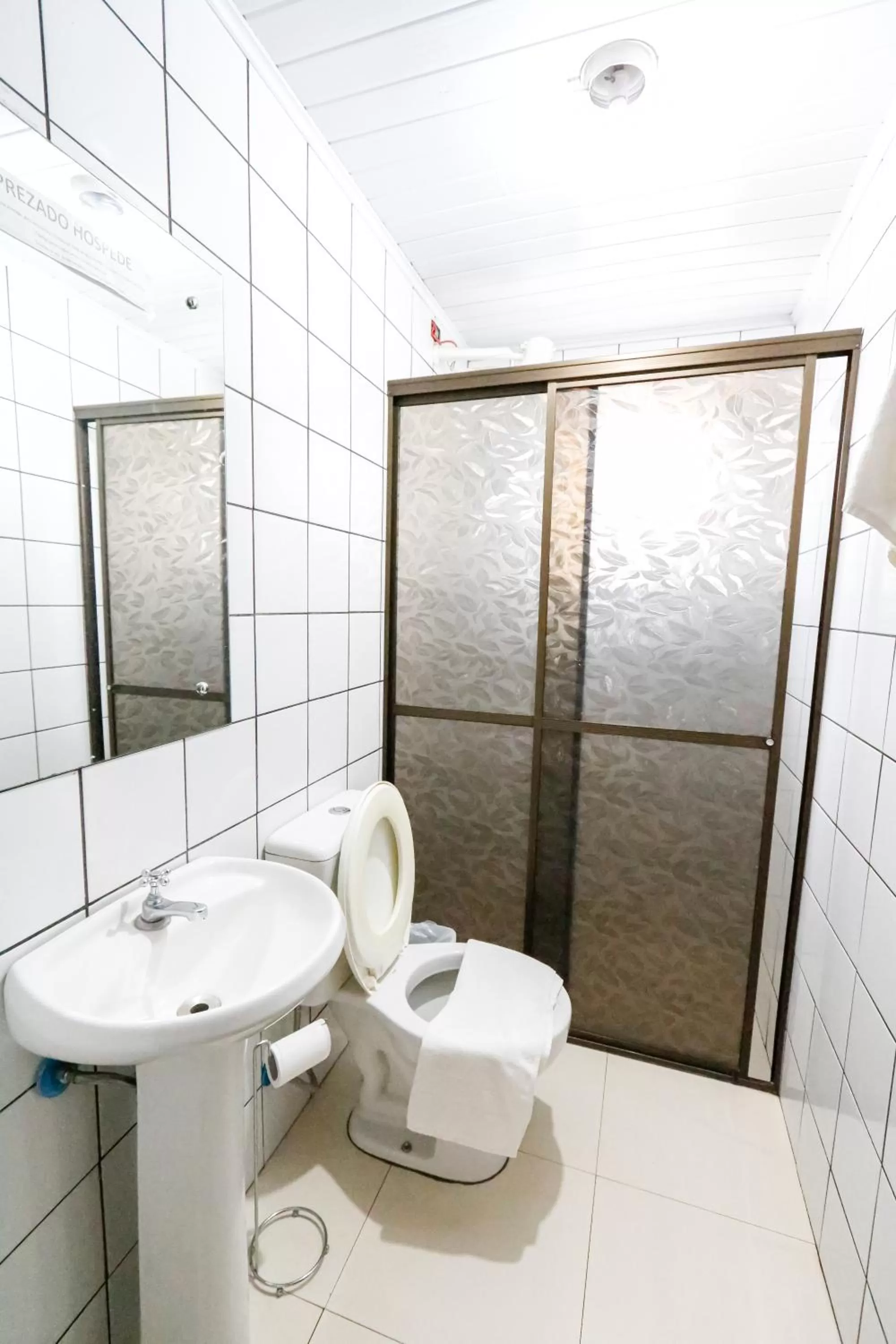 Bathroom in Hotel Villa Quati