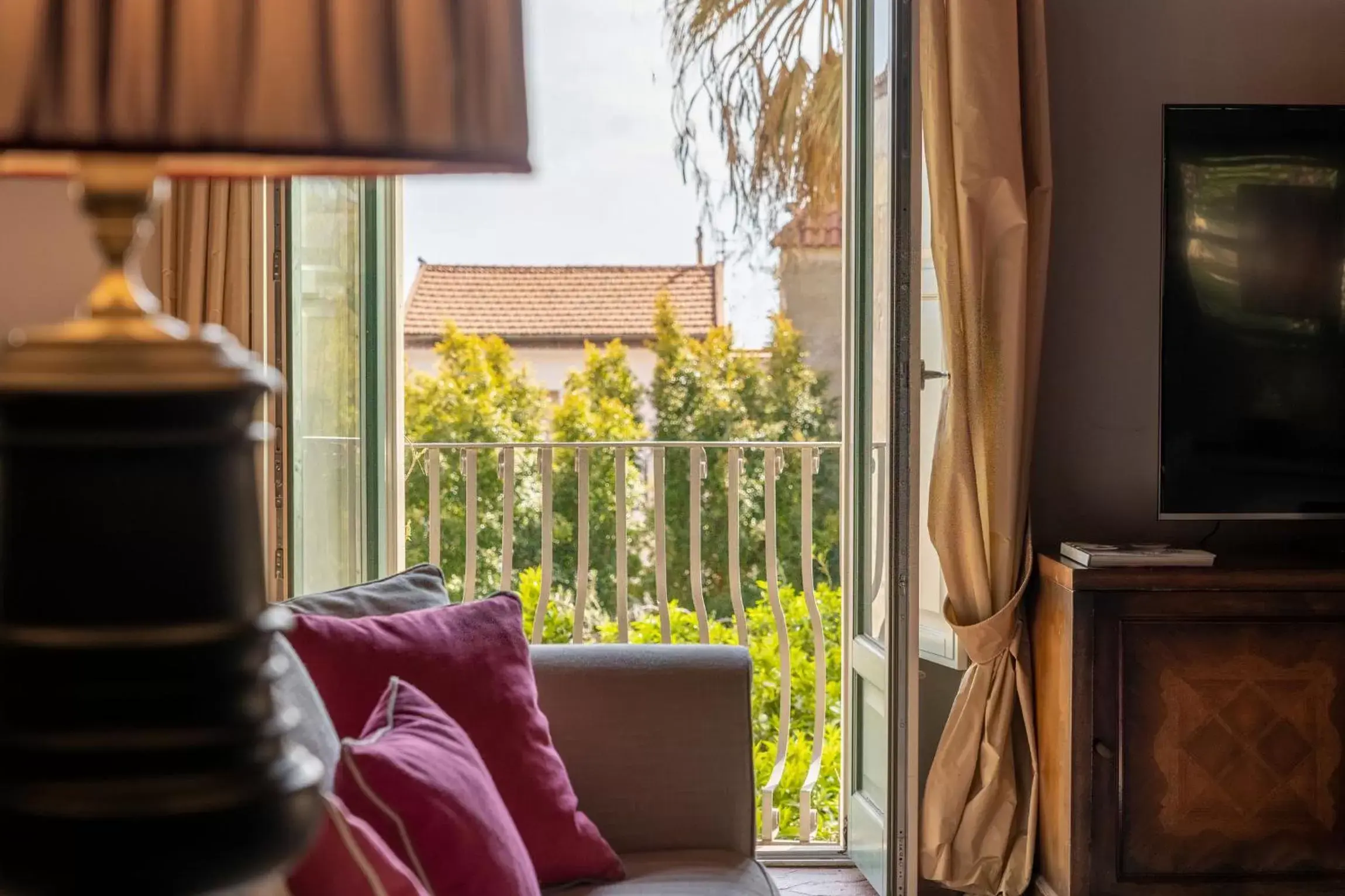 Seating Area in Hotel Villa Carlotta