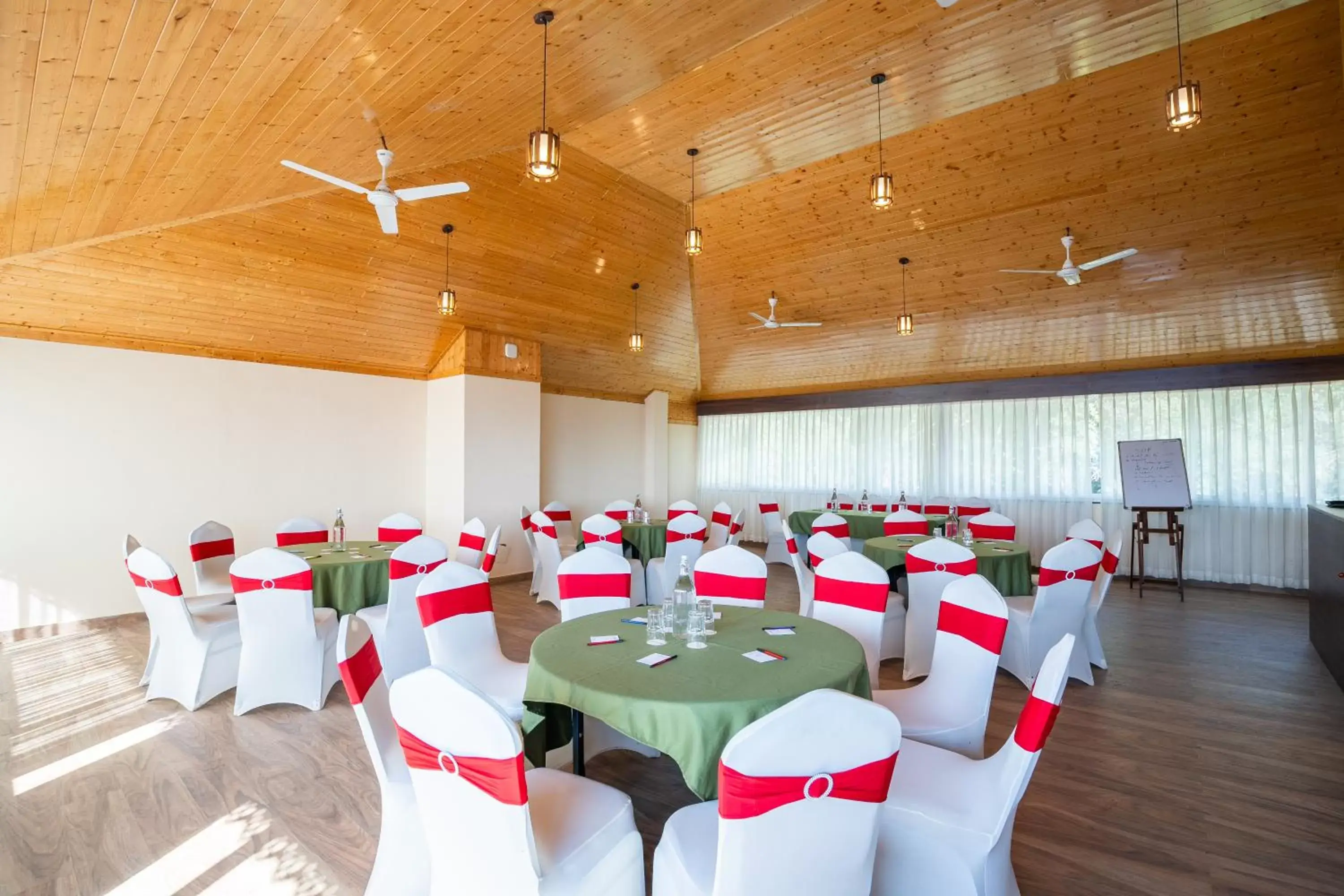 Business facilities, Banquet Facilities in Summit Namnang Courtyard & Spa