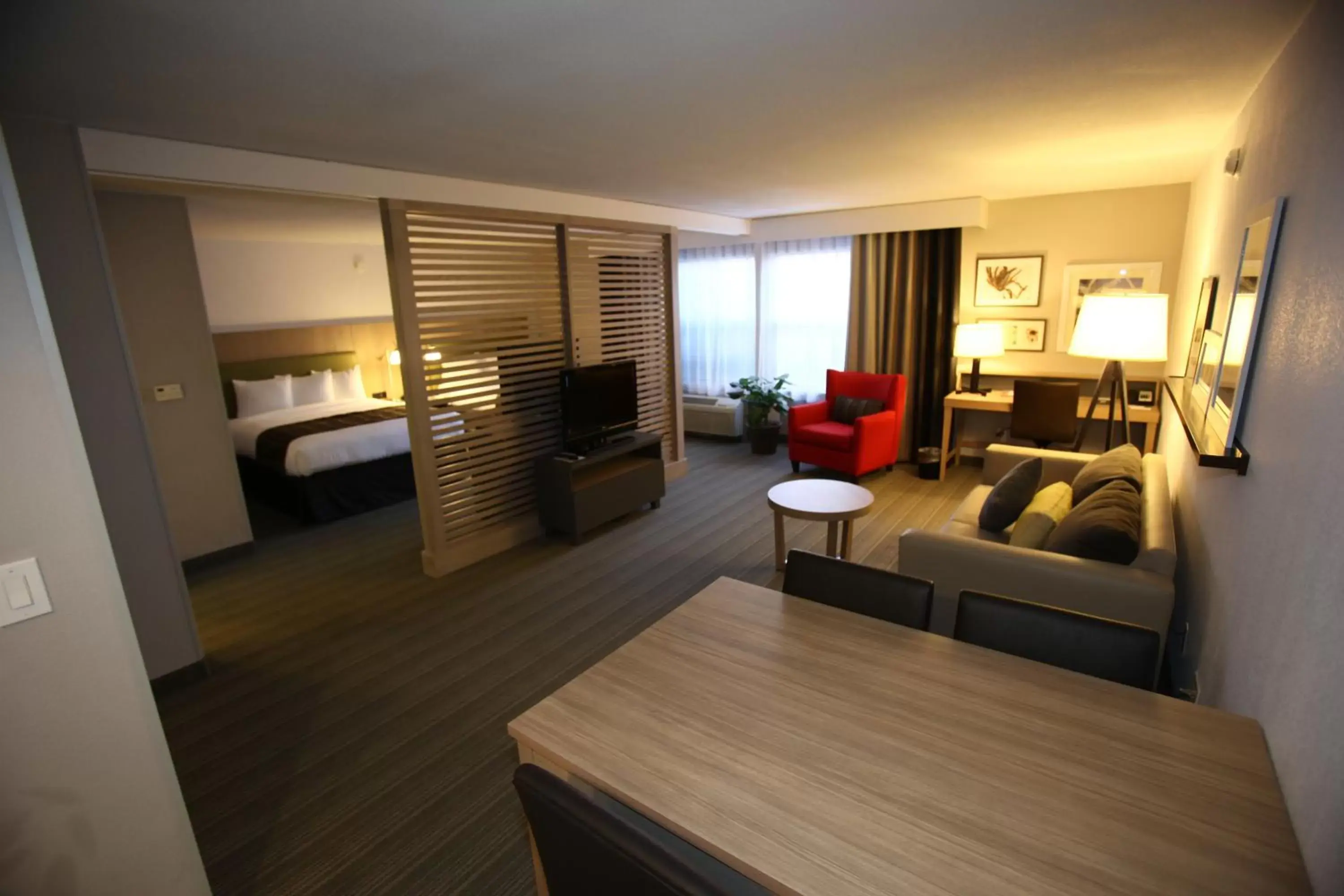King Suite - Disability Access in GreenTree Inn & Suites Phoenix Sky Harbor