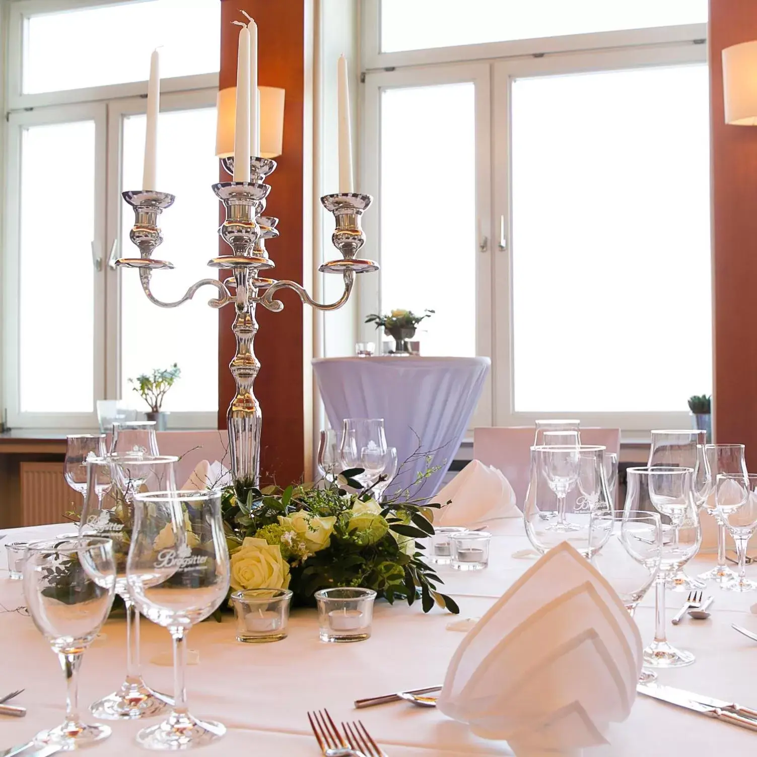 Business facilities, Restaurant/Places to Eat in Hotel am Rhein