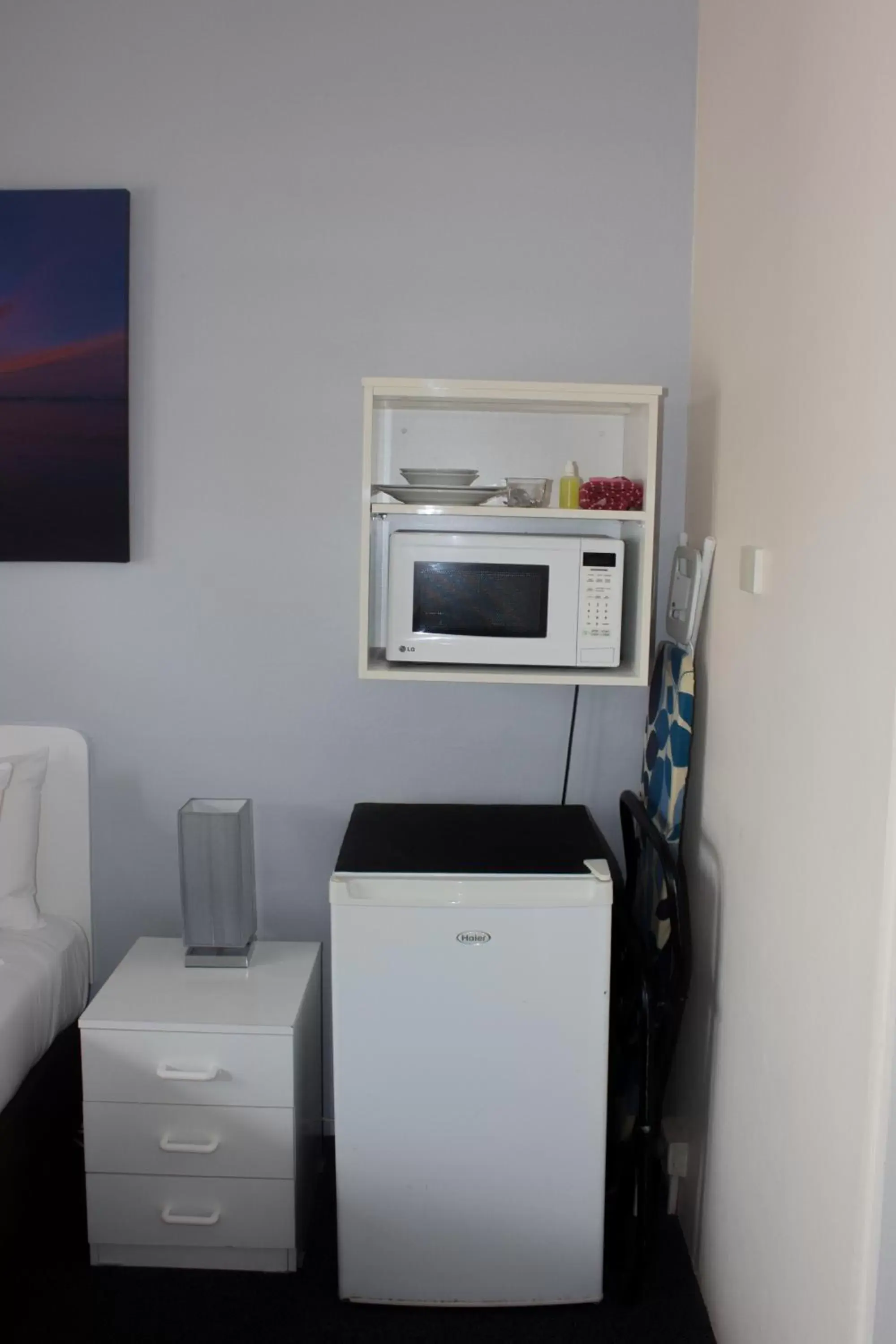 Kitchen/Kitchenette in Motel Kempsey