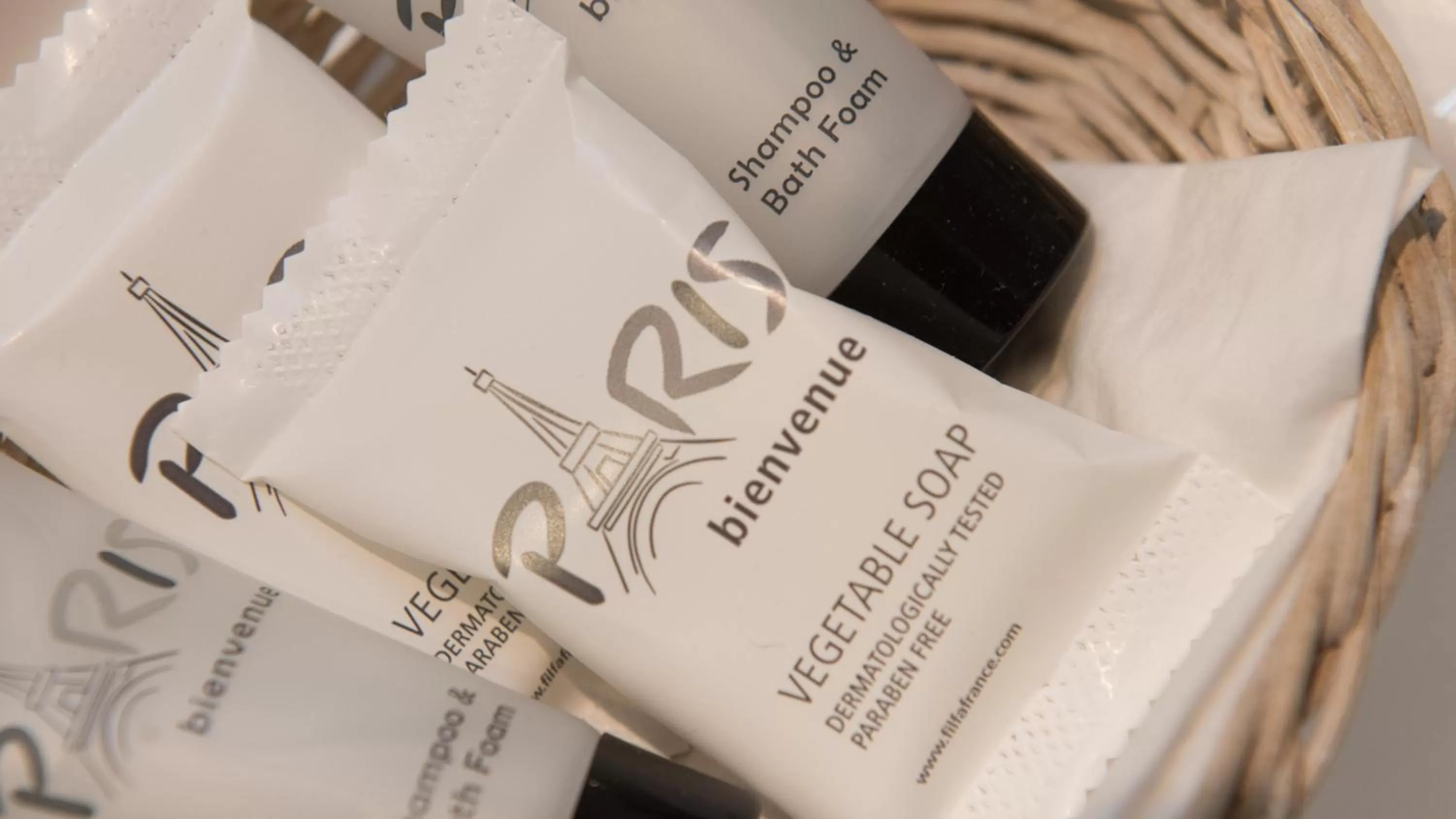 Property building in Hôtel De Venise