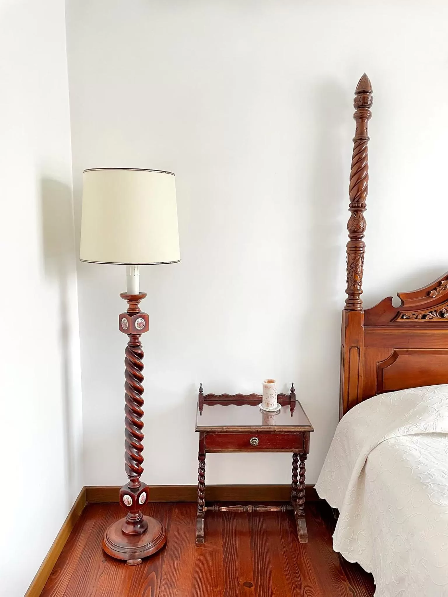 Bed in Villa Zoryany Dvir