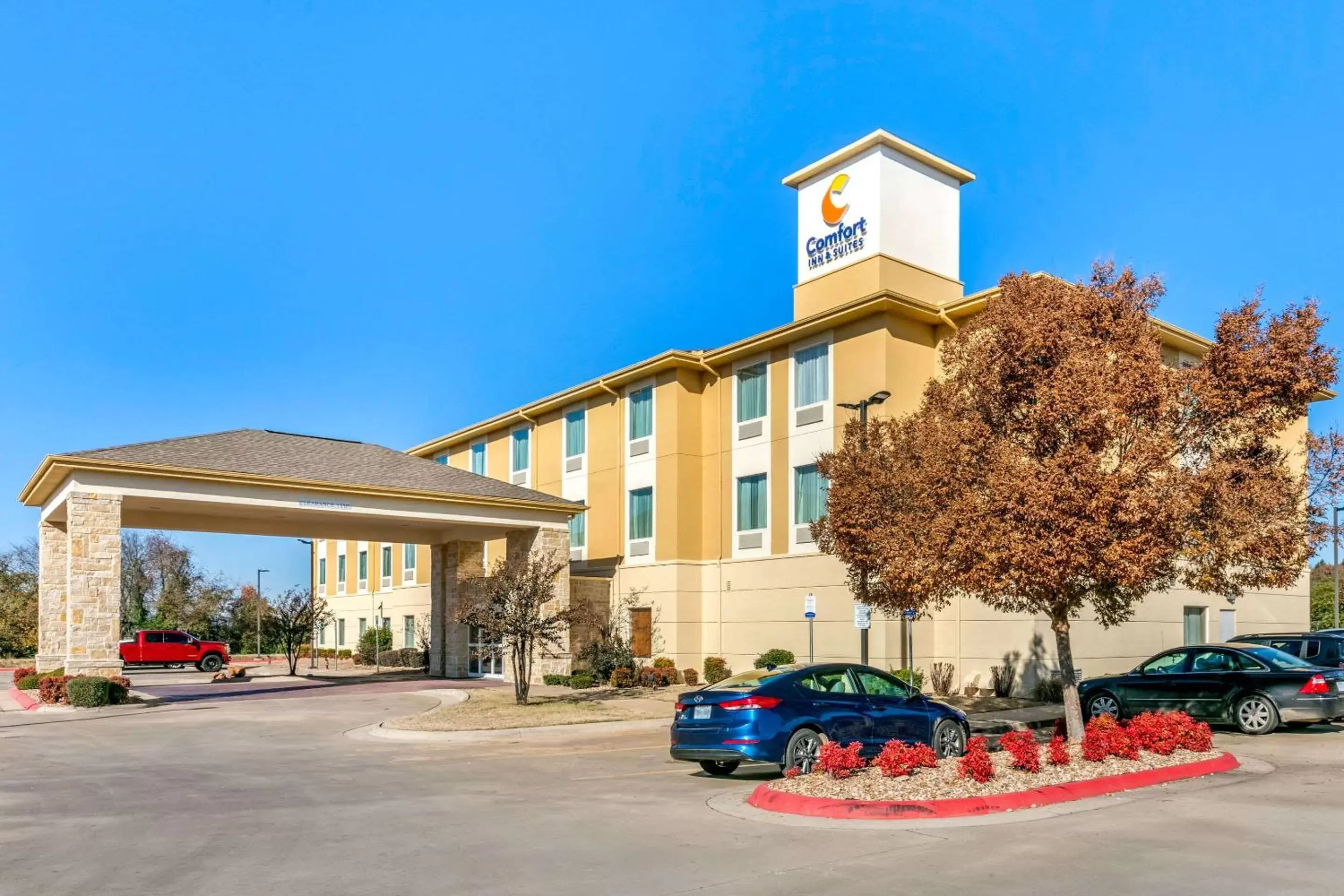 Property building in Comfort Inn and Suites Van Buren - Fort Smith