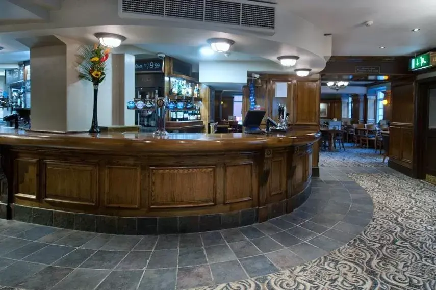 Lounge or bar, Lobby/Reception in The Wyndham Arms-Wetherspoon