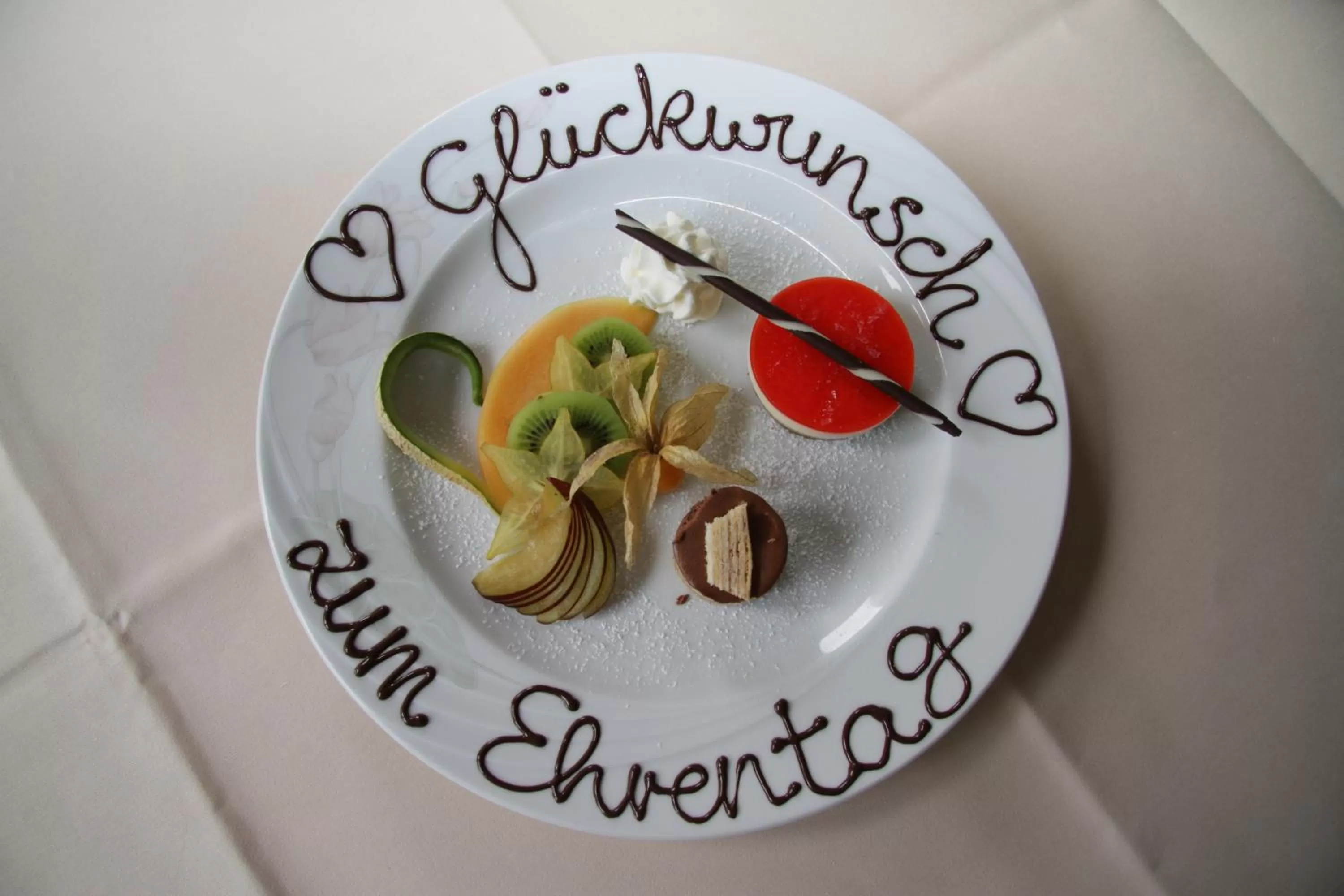 Restaurant/places to eat in Hotel Büchner Garni