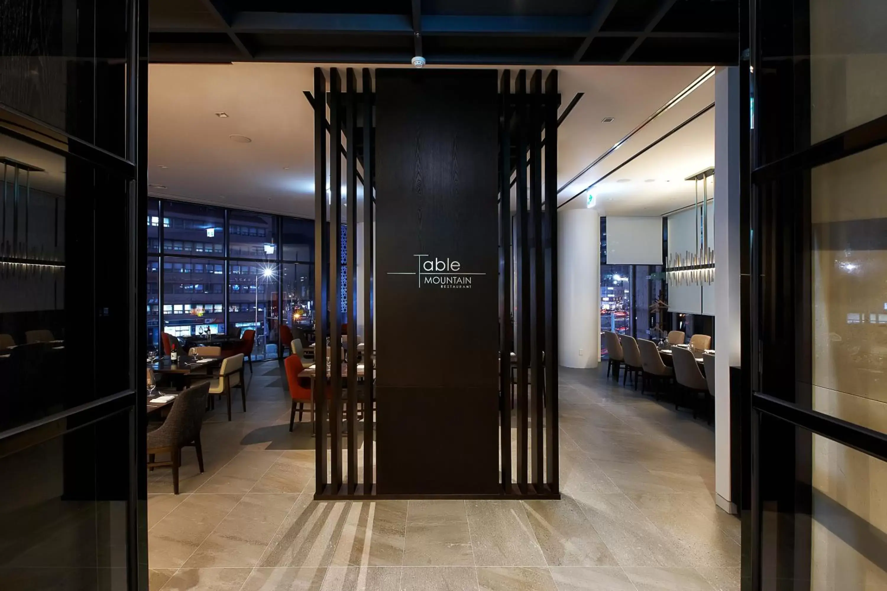 Restaurant/places to eat in Hotel Entra Gangnam