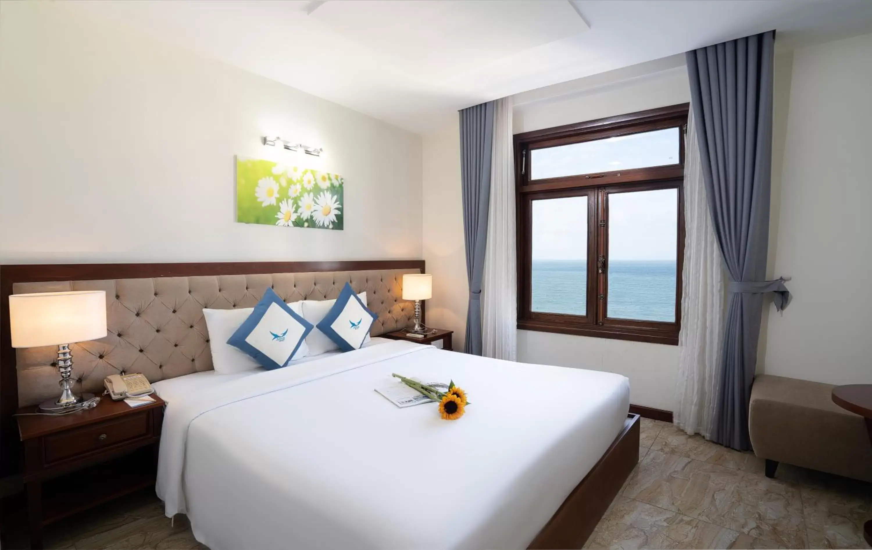 Deluxe Double or Twin Room with Sea View in Apus Hotel Deluxe Double or Twin Room with Sea View in Apus Hotel