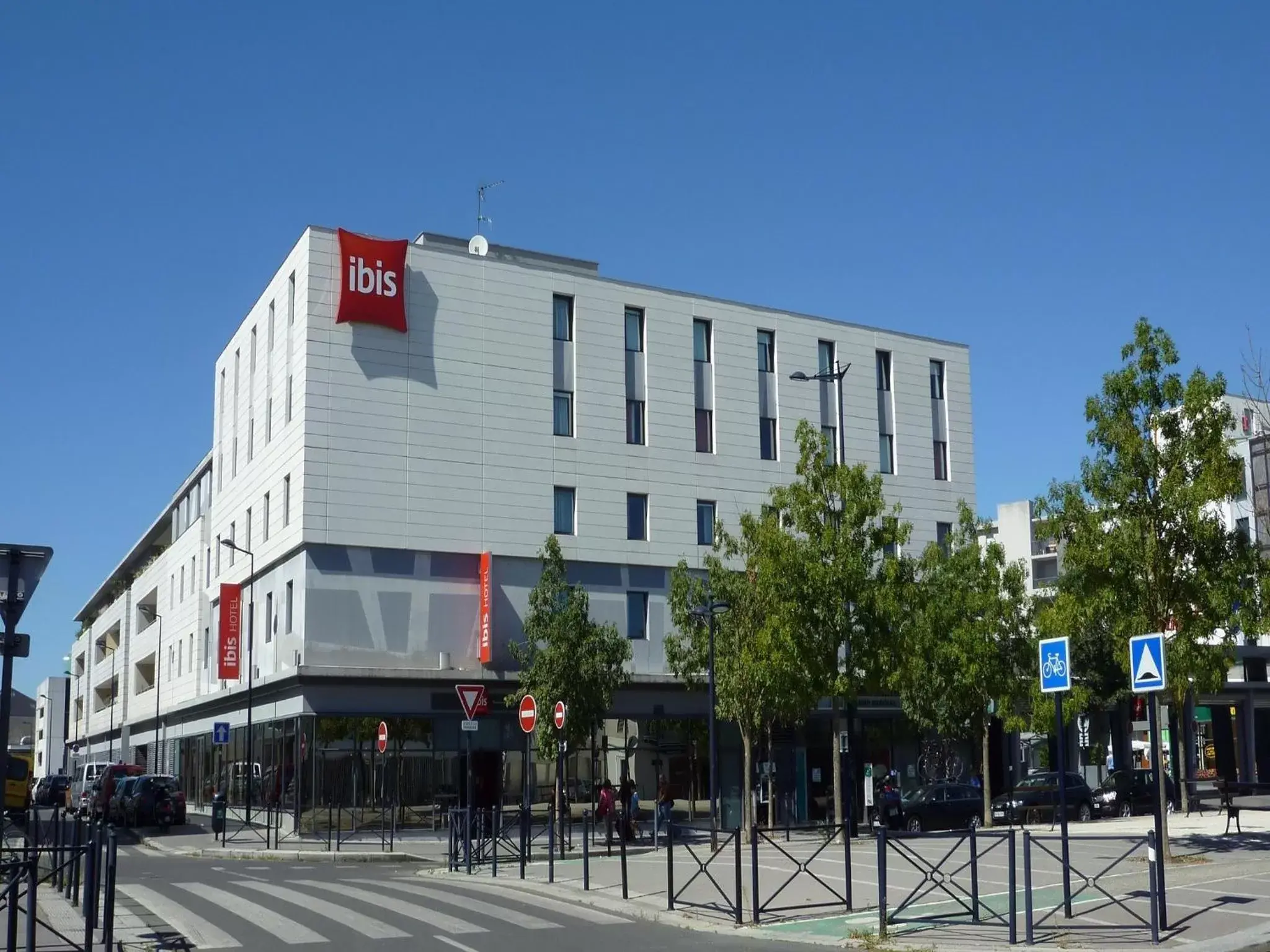 Property Building in ibis Bordeaux Centre Bastide