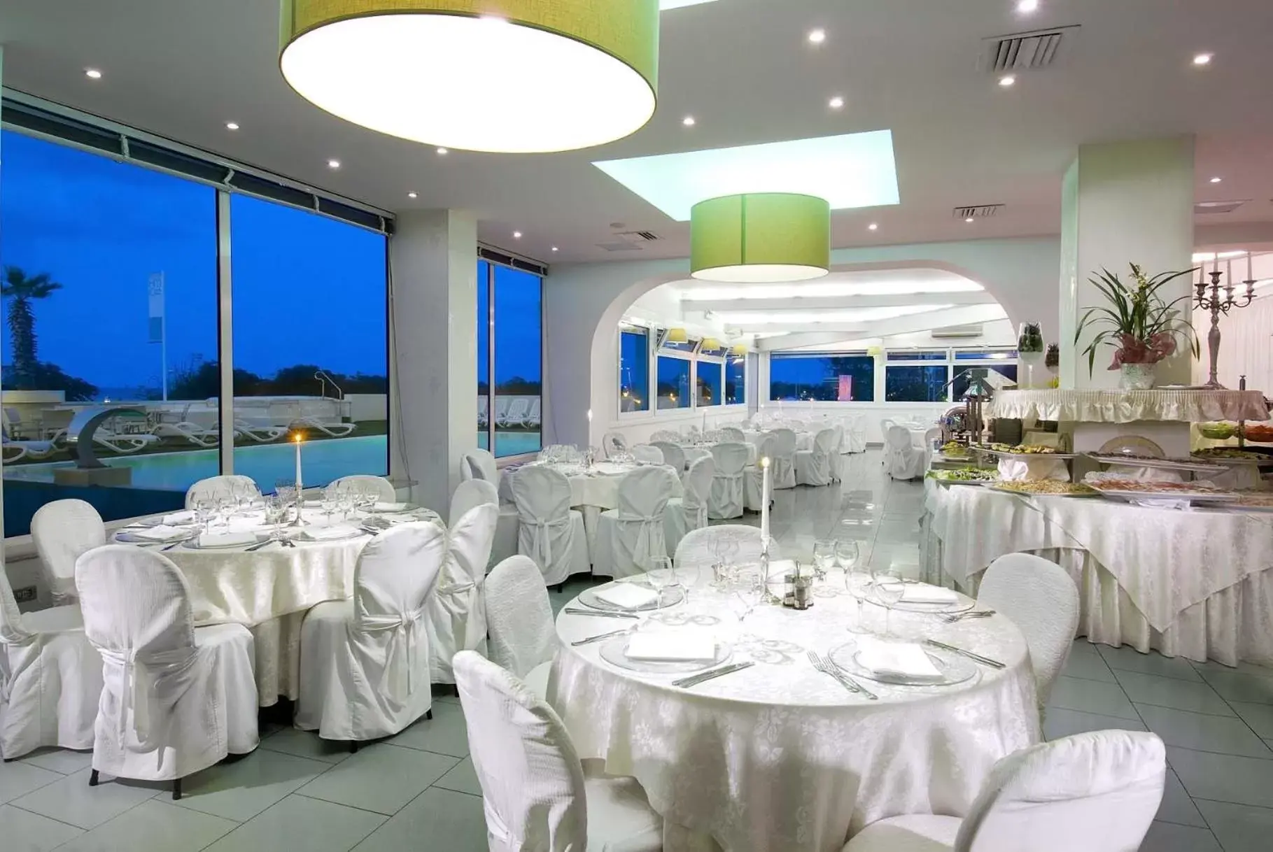 Restaurant/places to eat, Banquet Facilities in Hotel Mediterraneo