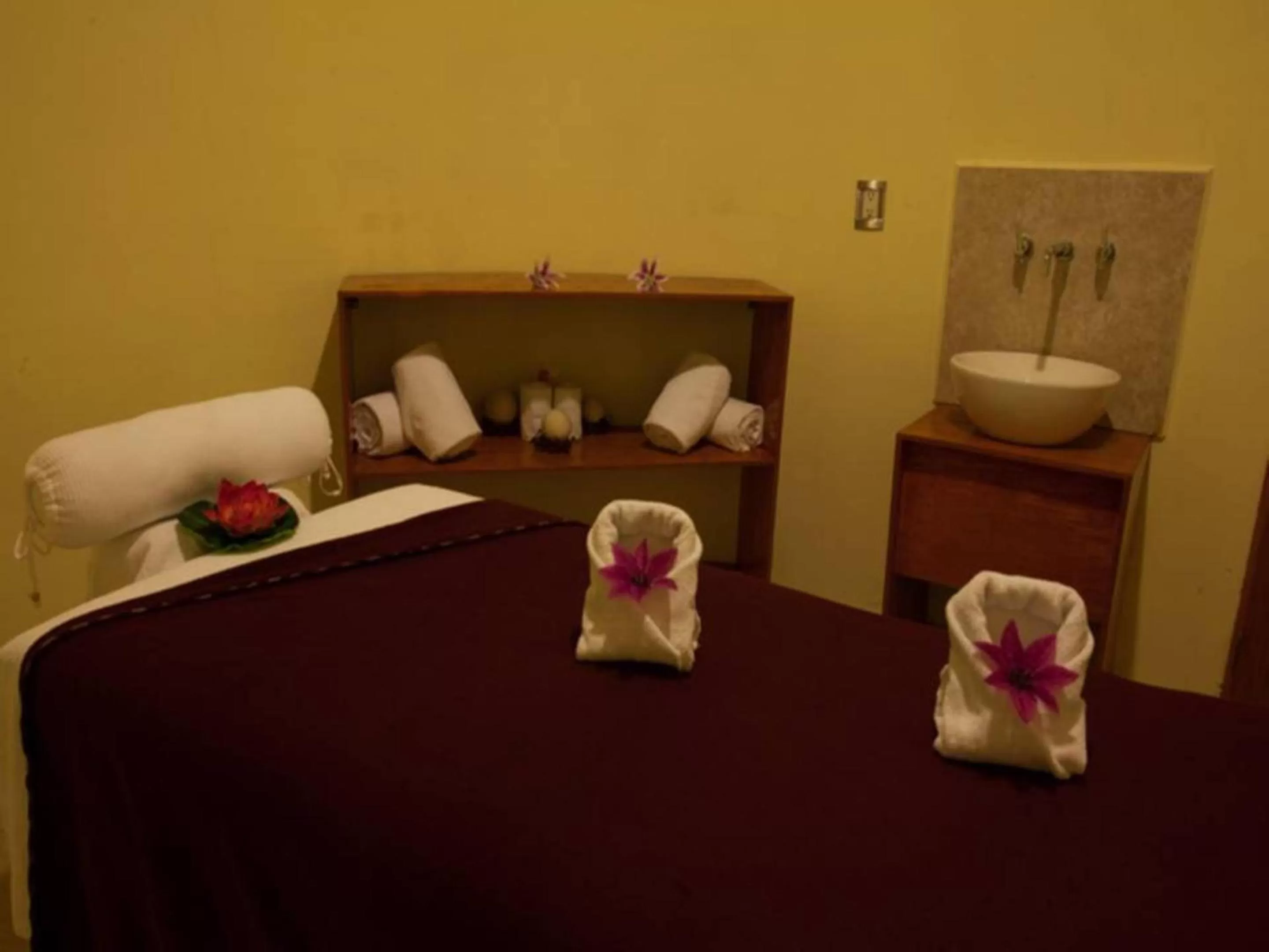 Spa and wellness centre/facilities in Holiday Inn Puebla Finsa by IHG