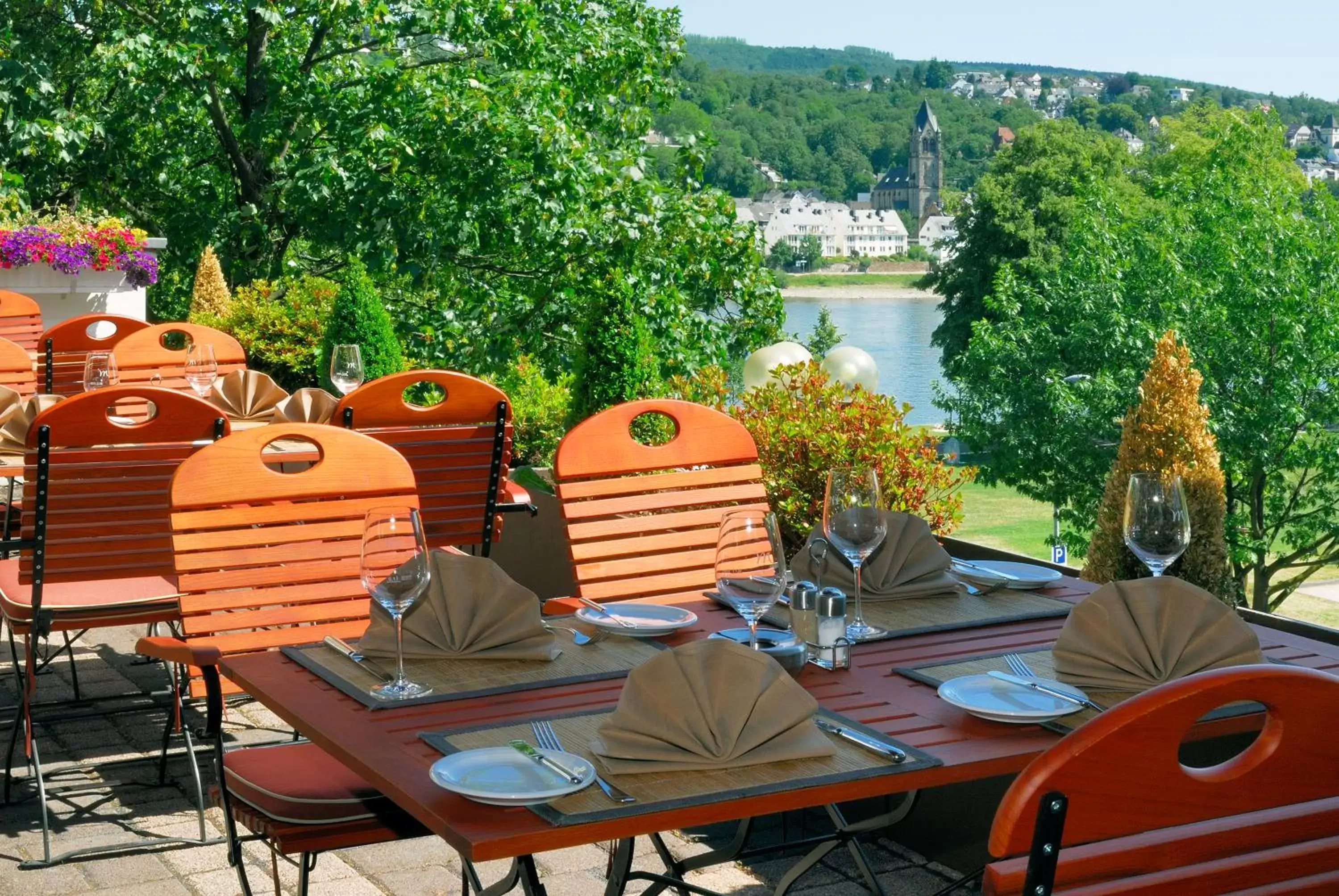 Restaurant/places to eat in Mercure Hotel Koblenz