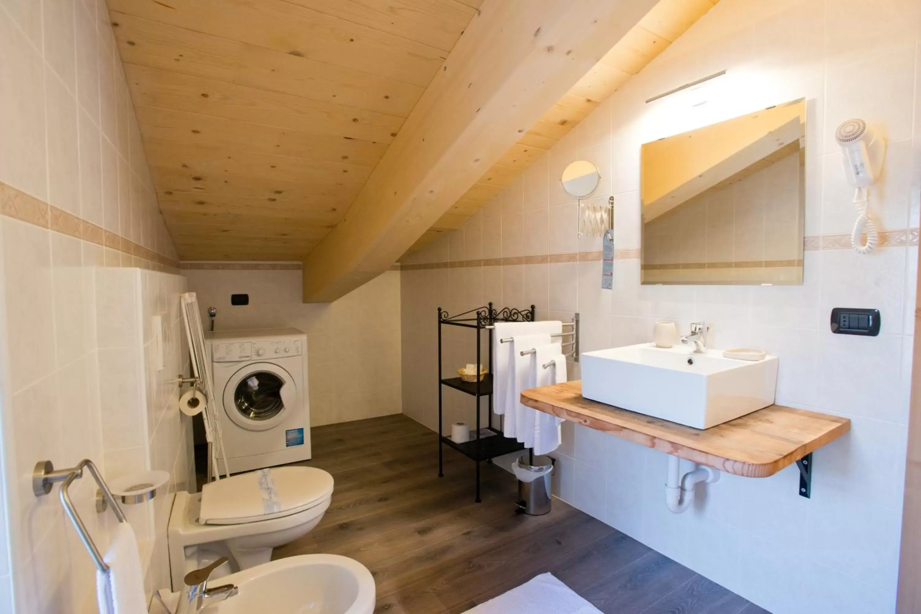 Bathroom in Hotel Garni Le Corti