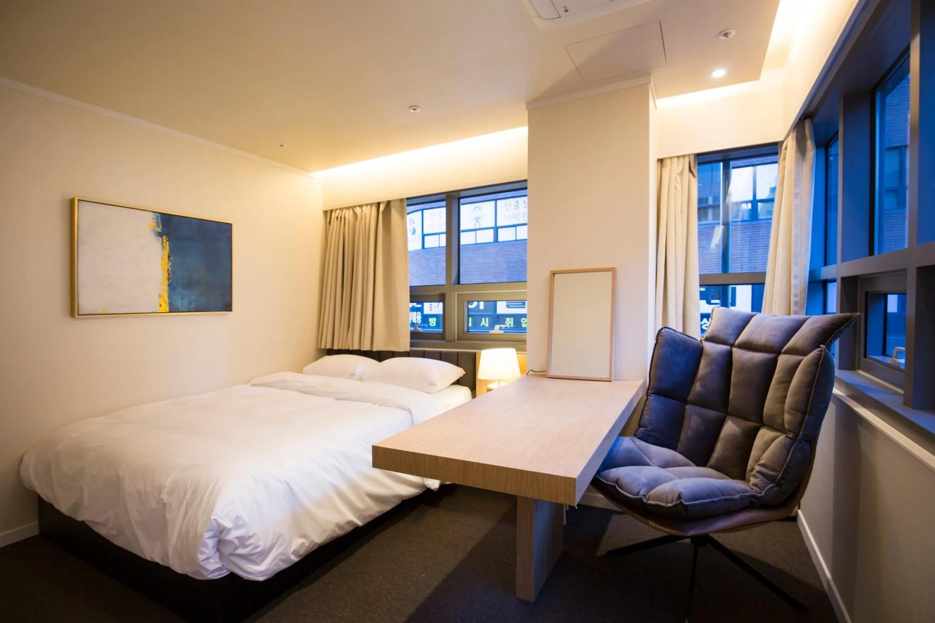 Bedroom in UH Suite The Jongno