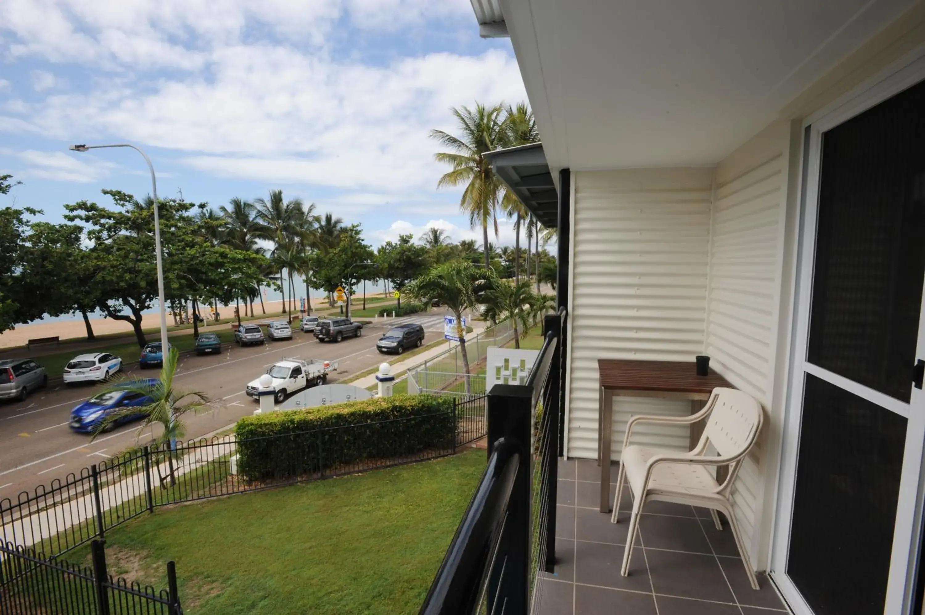 View (from property/room), Balcony/Terrace in Shoredrive Motel