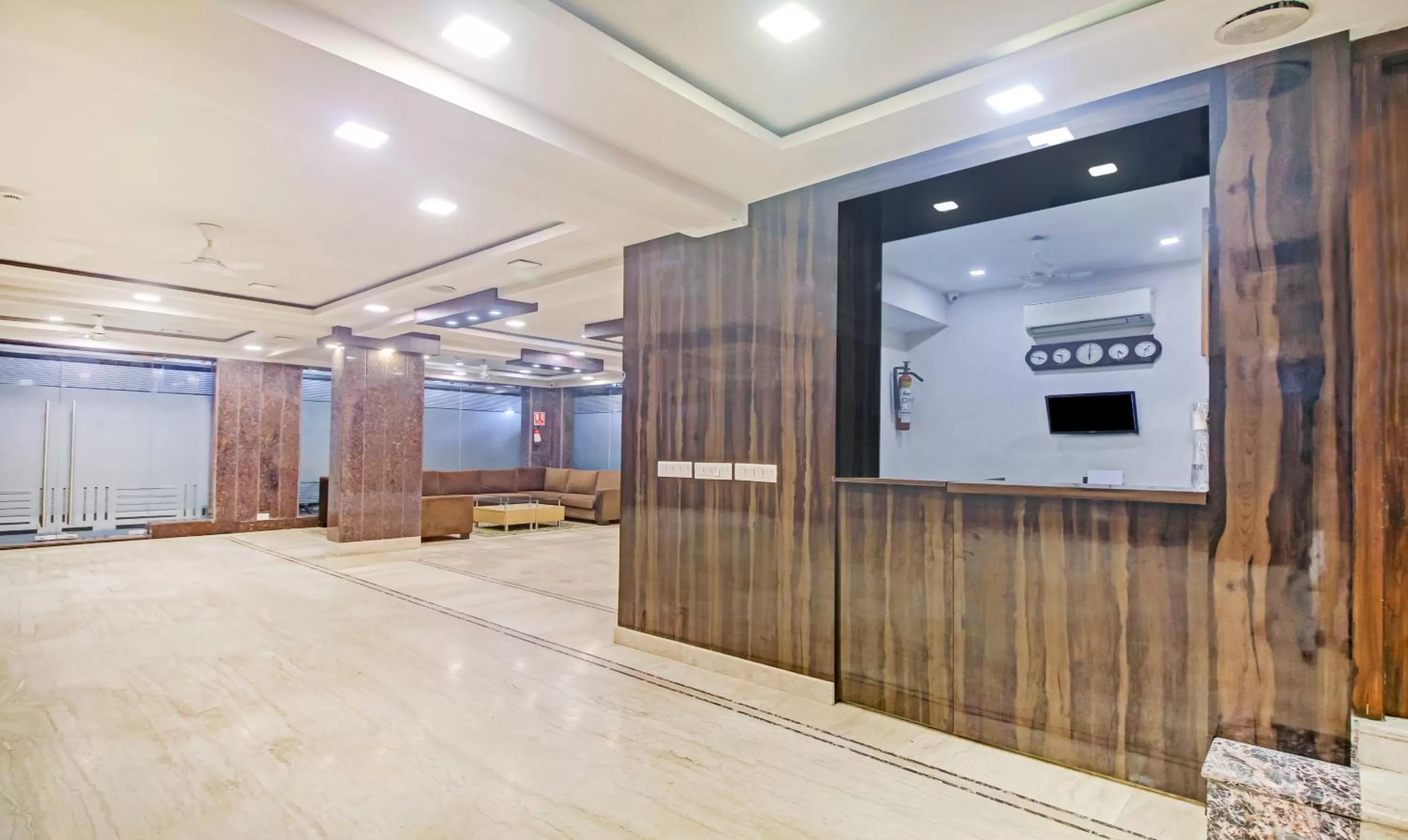 TV and multimedia in Treebo Sreema Saltlake Near City Centre Mall