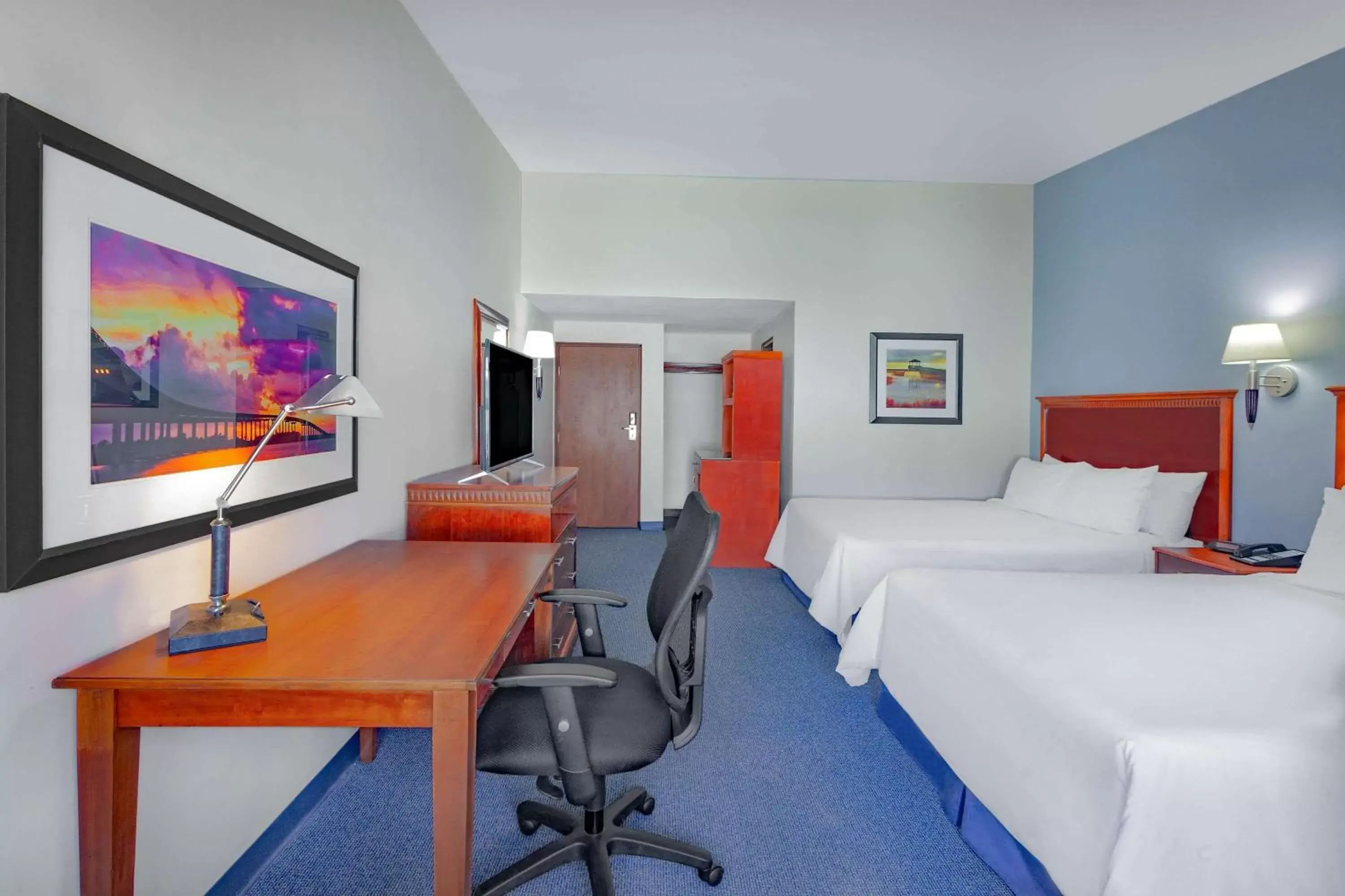 Photo of the whole room, Bed in Days Inn by Wyndham Piedras Negras Photo of the whole room, Bed in Days Inn by Wyndham Piedras Negras