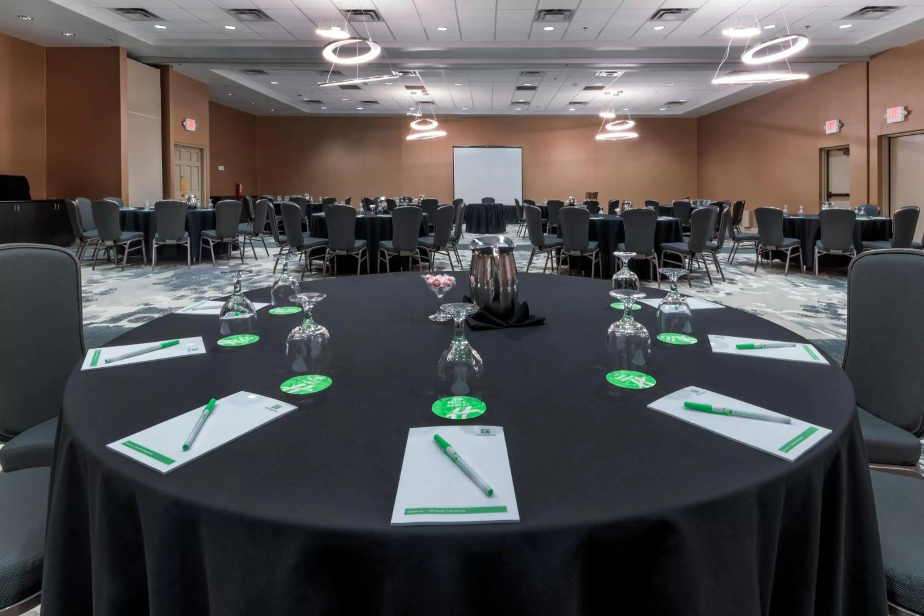 Banquet/Function facilities in Holiday Inn and Suites Phoenix Airport North by IHG