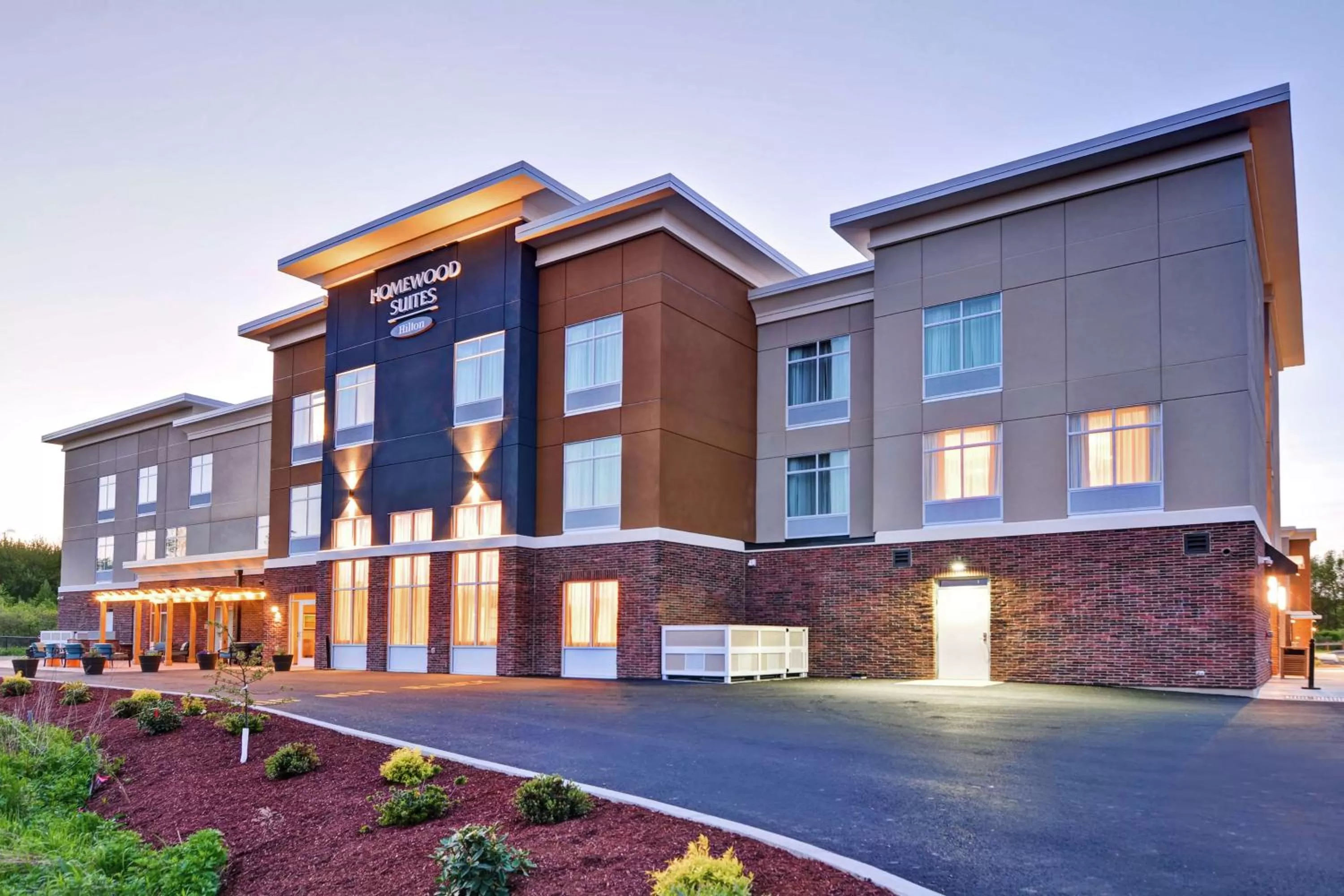 Property building in Homewood Suites By Hilton Hadley Amherst