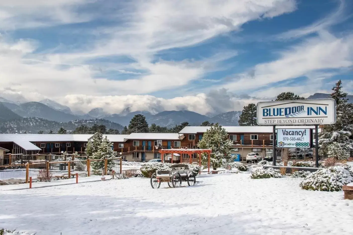 Property building, Winter in Blue Door Inn