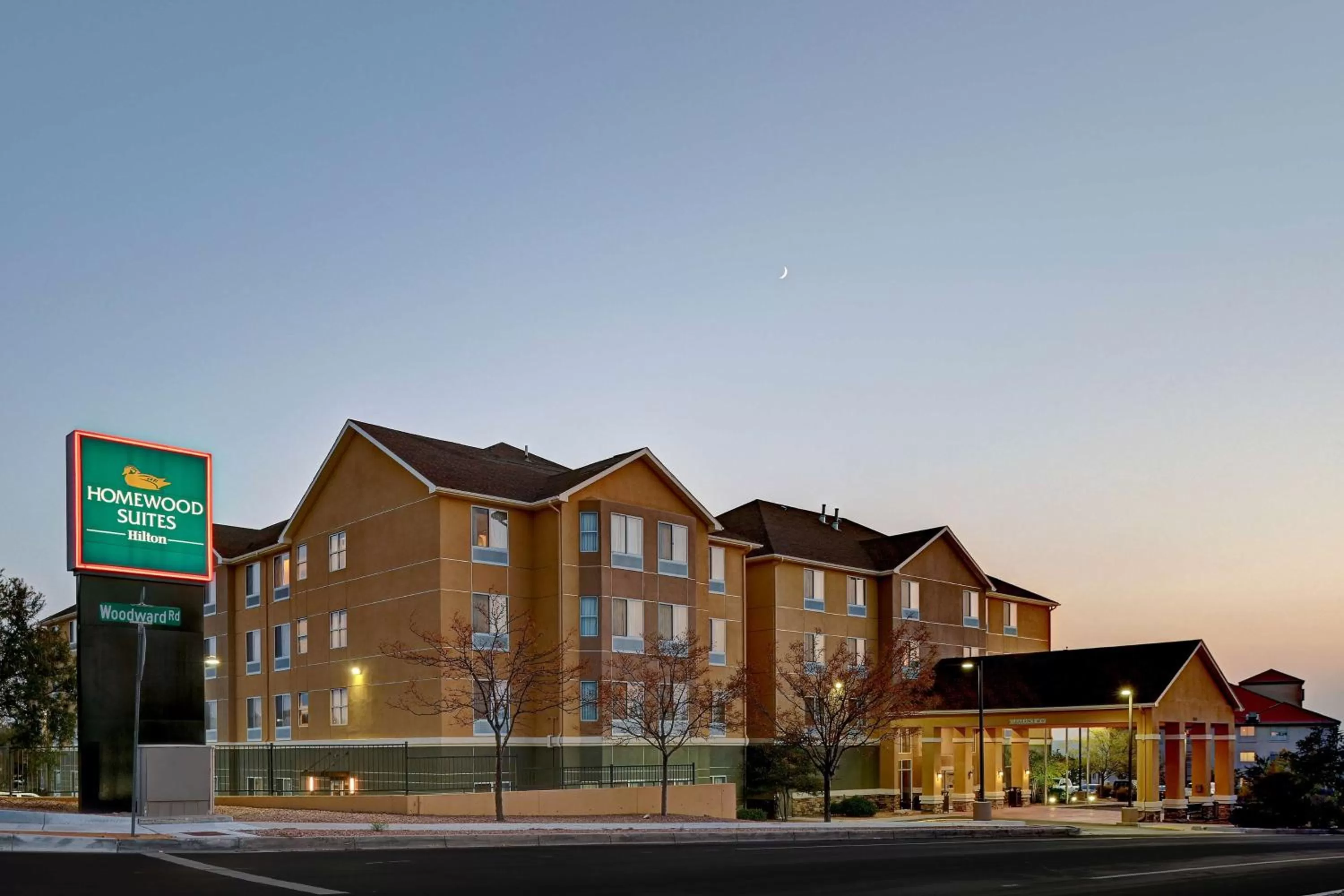 Property building in Homewood Suites by Hilton Albuquerque Airport
