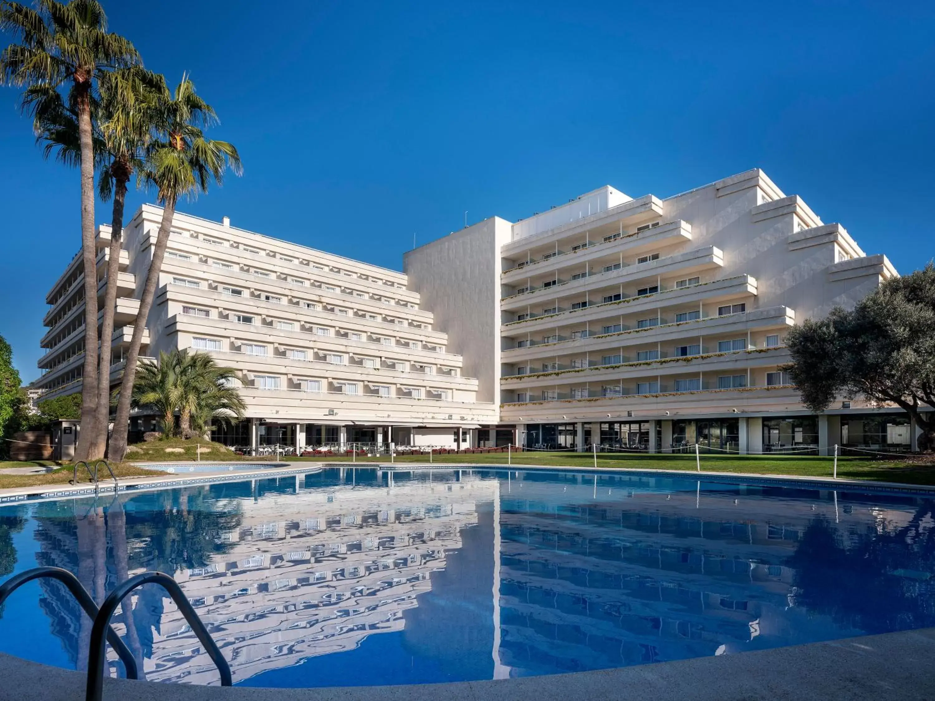 Property building, Swimming Pool in Melia Sitges