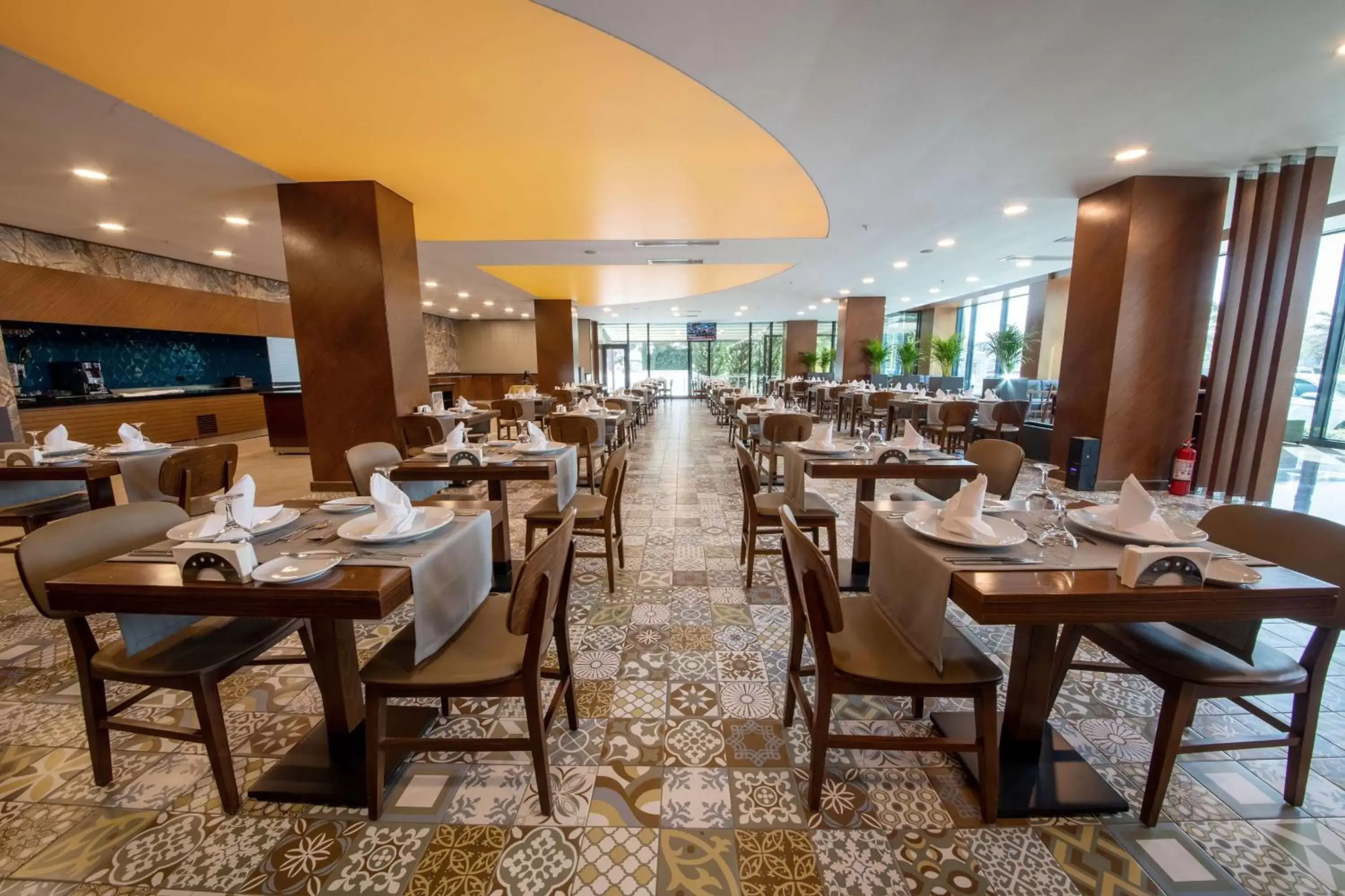 Restaurant/places to eat in Ramada Plaza by Wyndham Samsun Restaurant/places to eat in Ramada Plaza by Wyndham Samsun