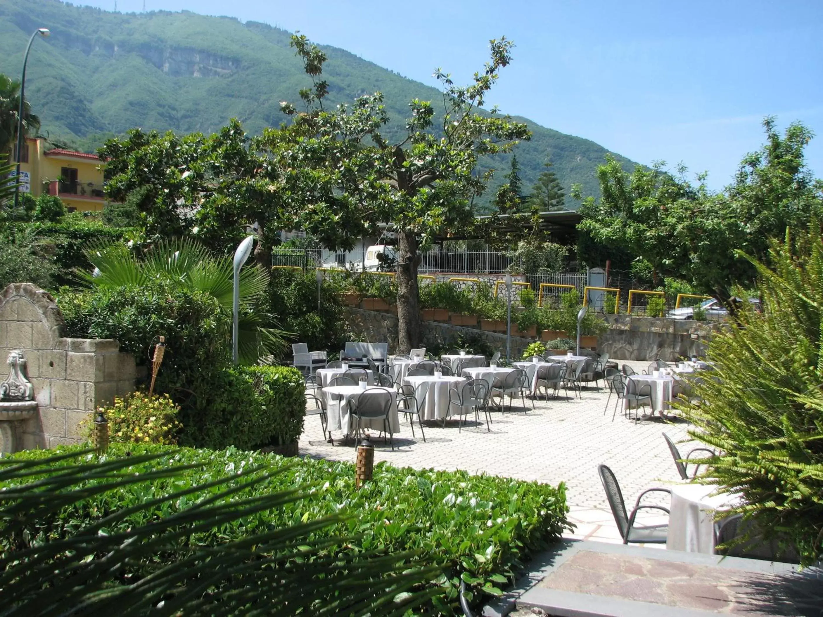 Patio in Hotel Parco