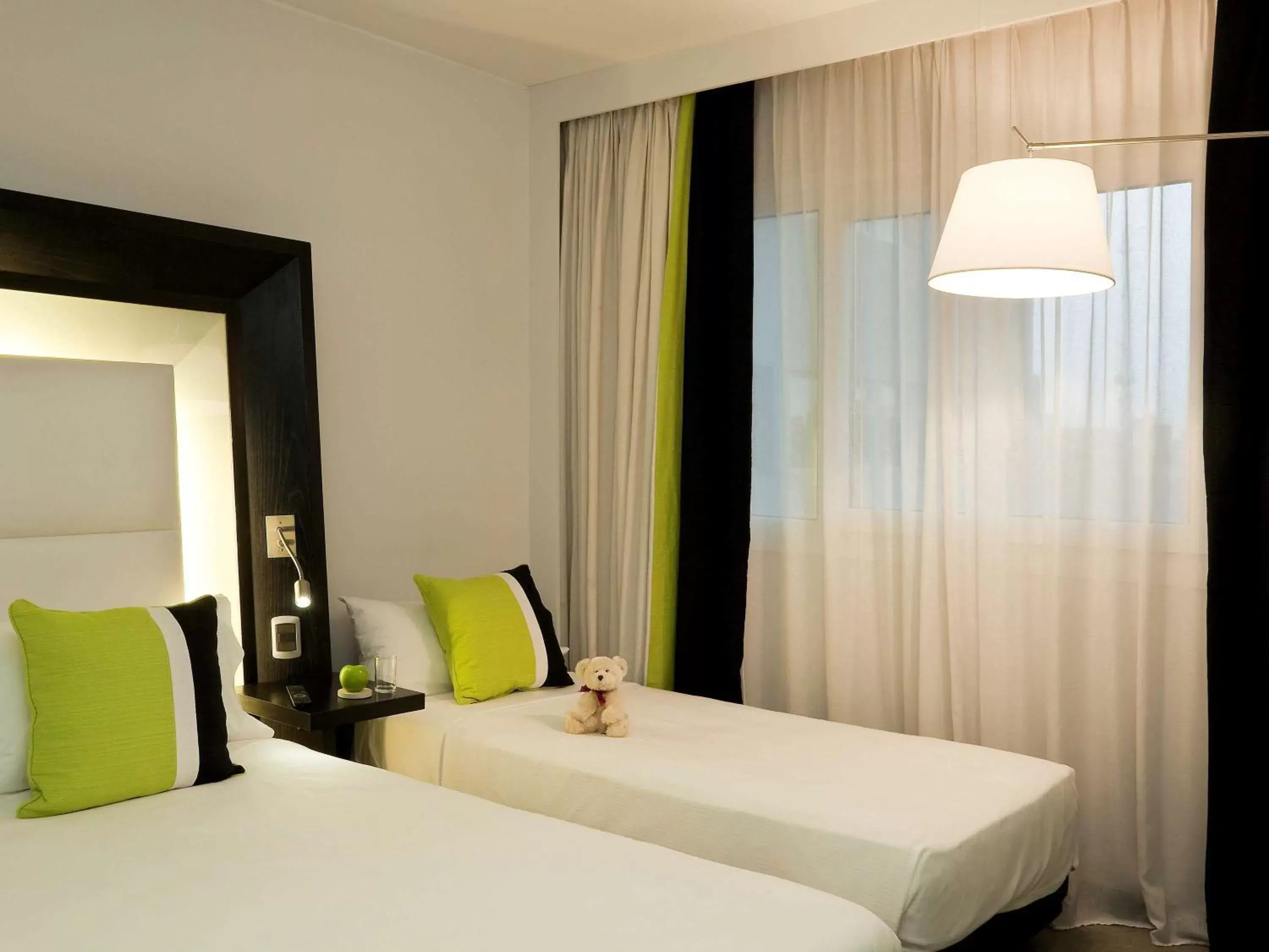 Photo of the whole room, Bed in Novotel Buenos Aires