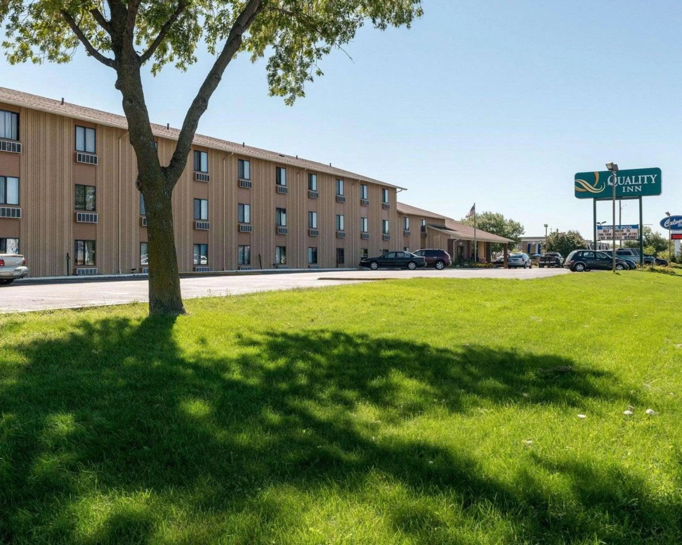 Property building in Quality Inn Savage - Bloomington West