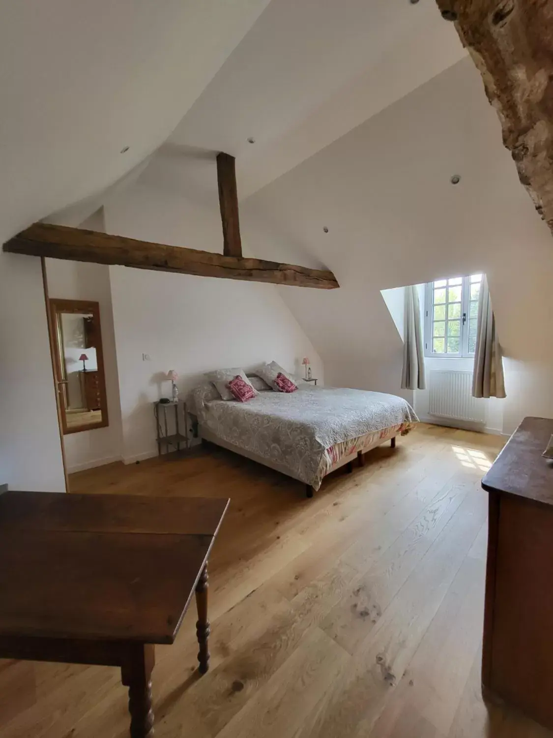 Photo of the whole room, Bed in Manoir de la Garaye - suite parentale