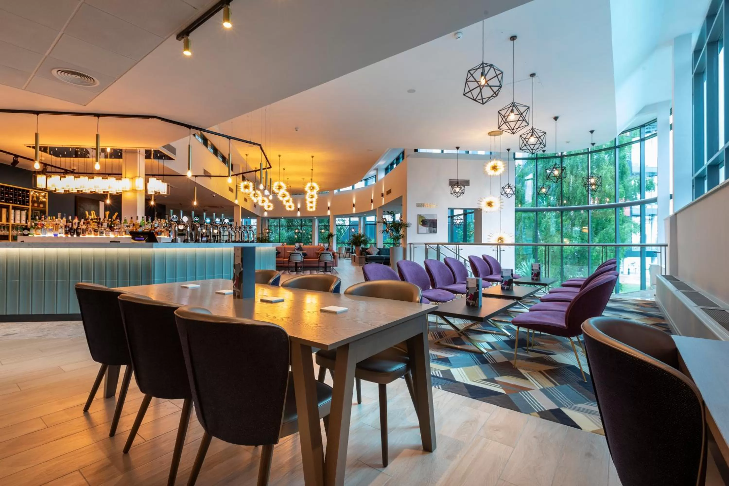 Lounge or bar in Crowne Plaza Birmingham NEC by IHG