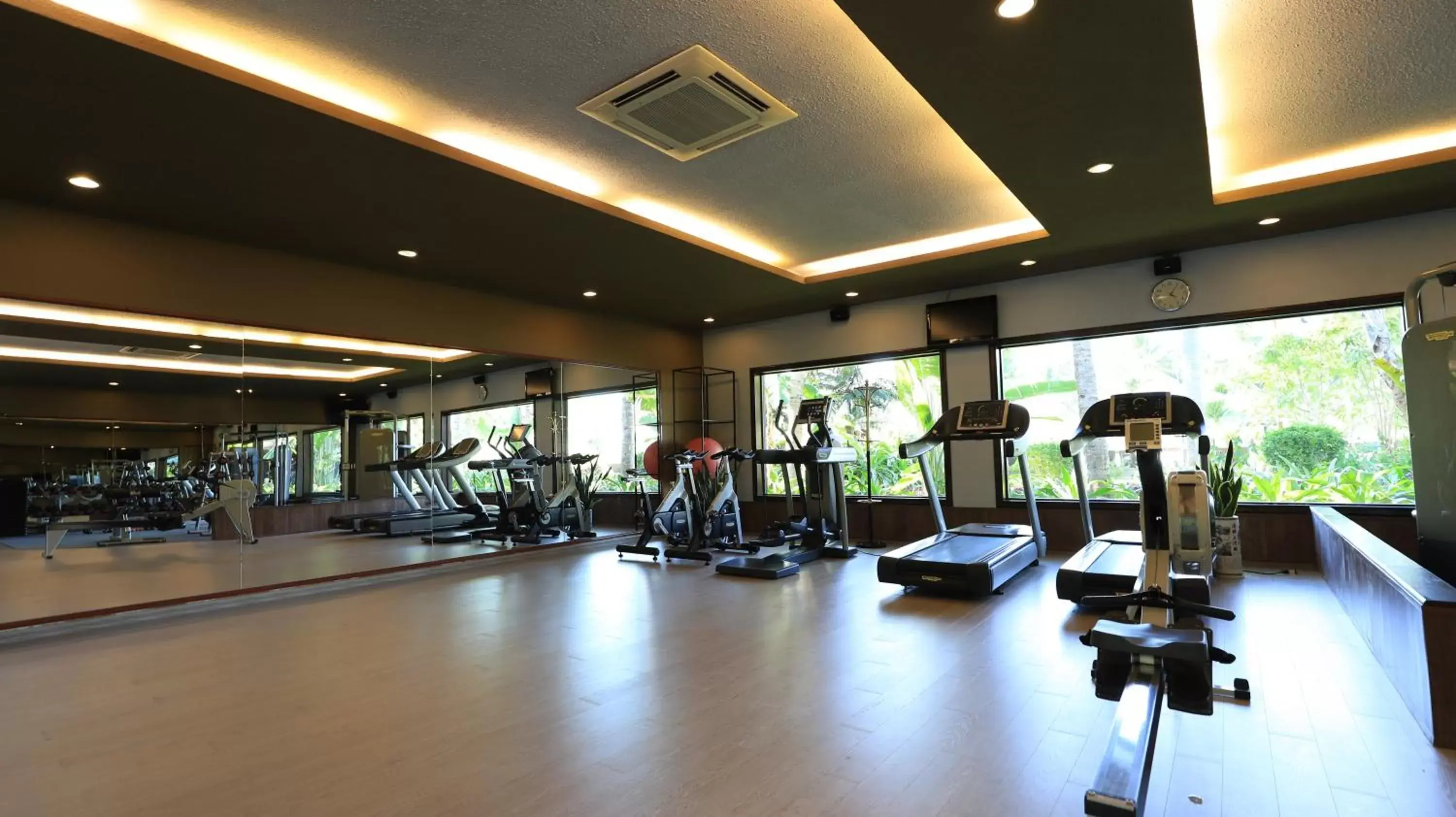 Fitness centre/facilities in Diamond Bay Resort & Spa Fitness centre/facilities in Diamond Bay Resort & Spa