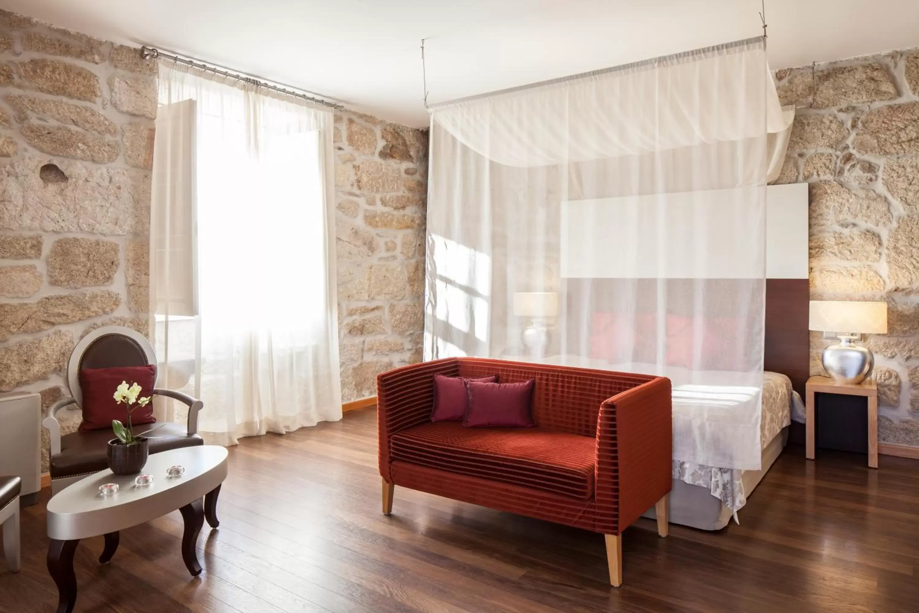 Deluxe Suite with Spa Bath in Casas Novas Countryside Hotel Spa & Events Deluxe Suite with Spa Bath in Casas Novas Countryside Hotel Spa & Events