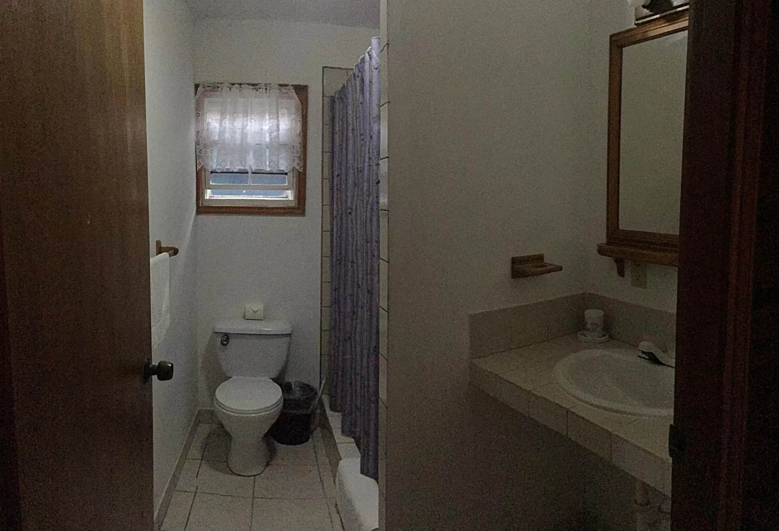 Bathroom in Blue Wave Guest House