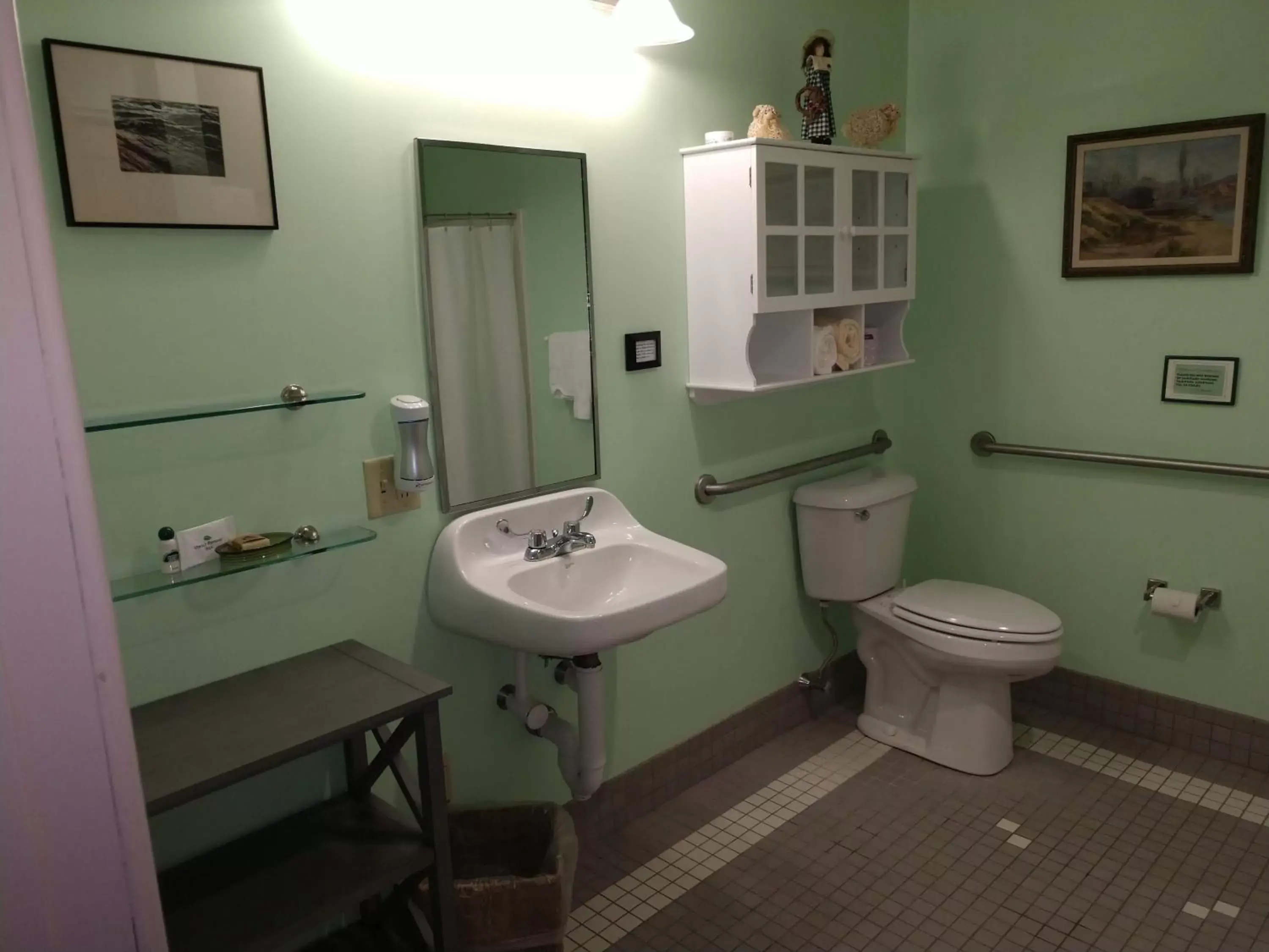 Toilet, Bathroom in Maple Hill Farm Inn
