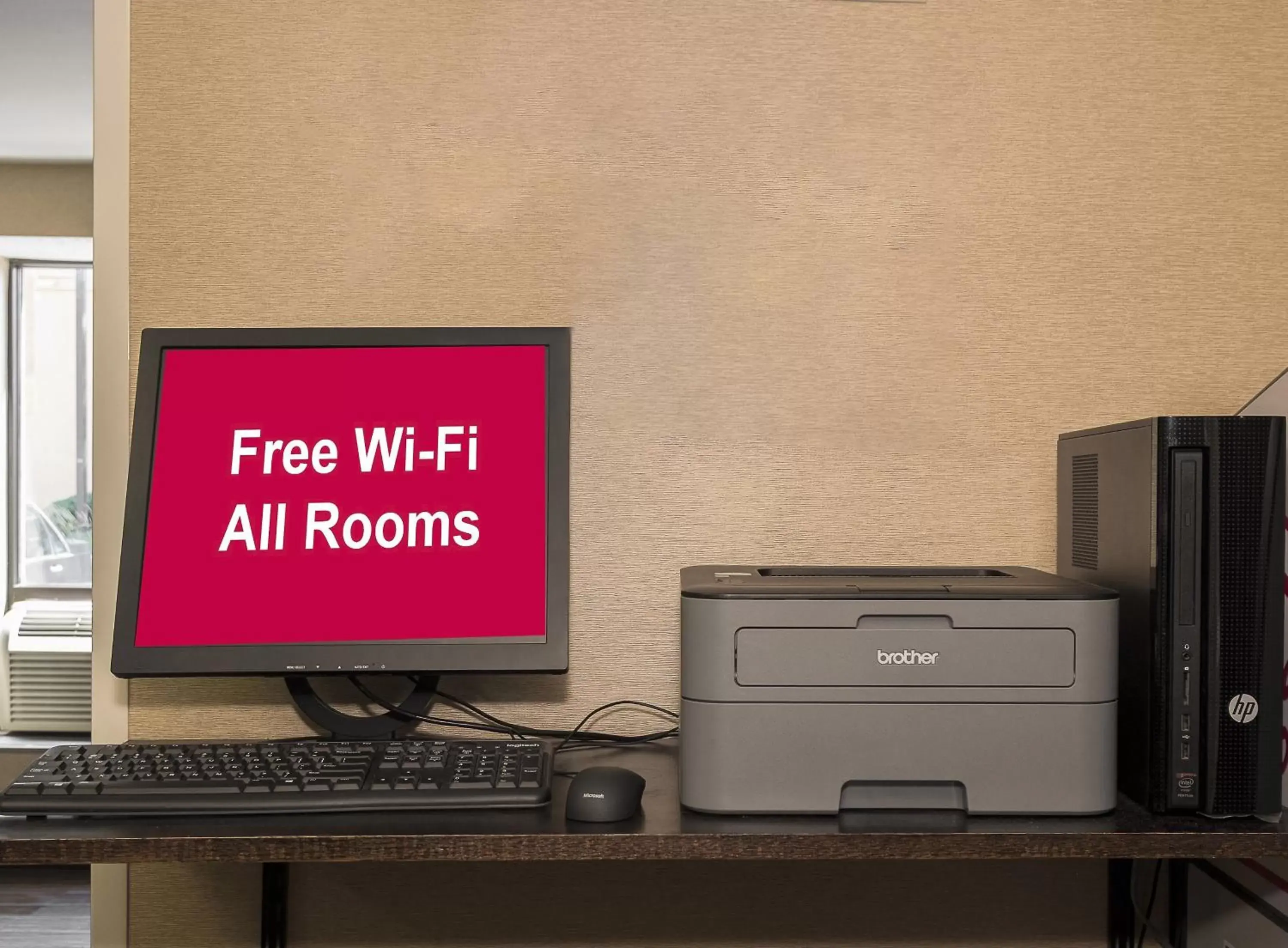 Business facilities in Red Roof Inn & Suites Longview
