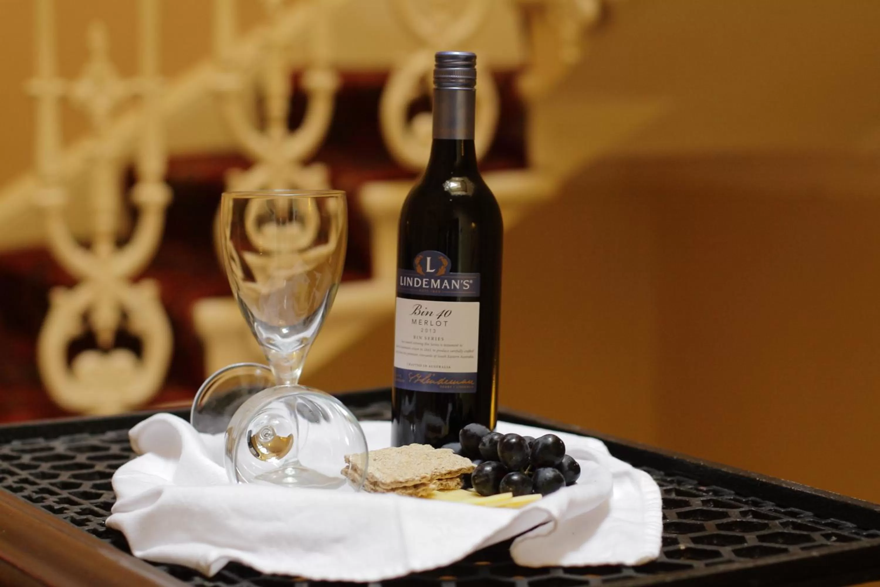 Food and drinks in Thistle Hotel