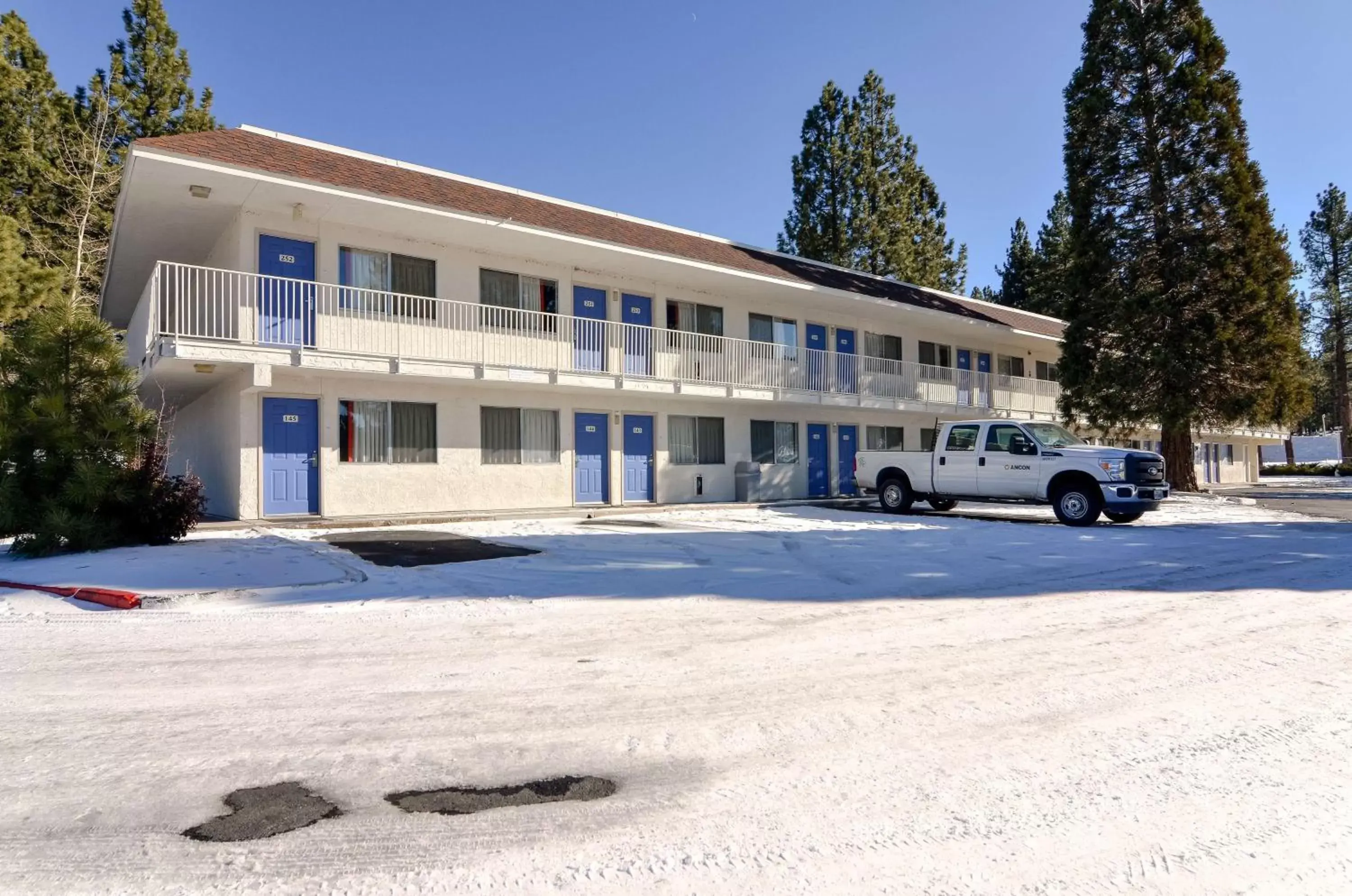 Property Building in Motel 6-Big Bear Lake, CA