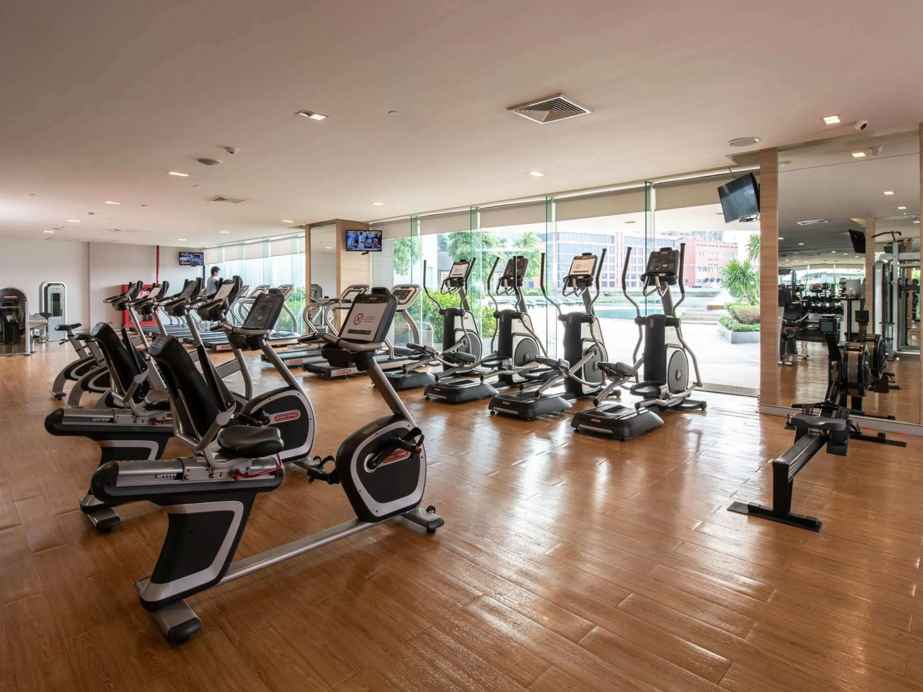 Fitness centre/facilities in Swissotel Bangkok Ratchada